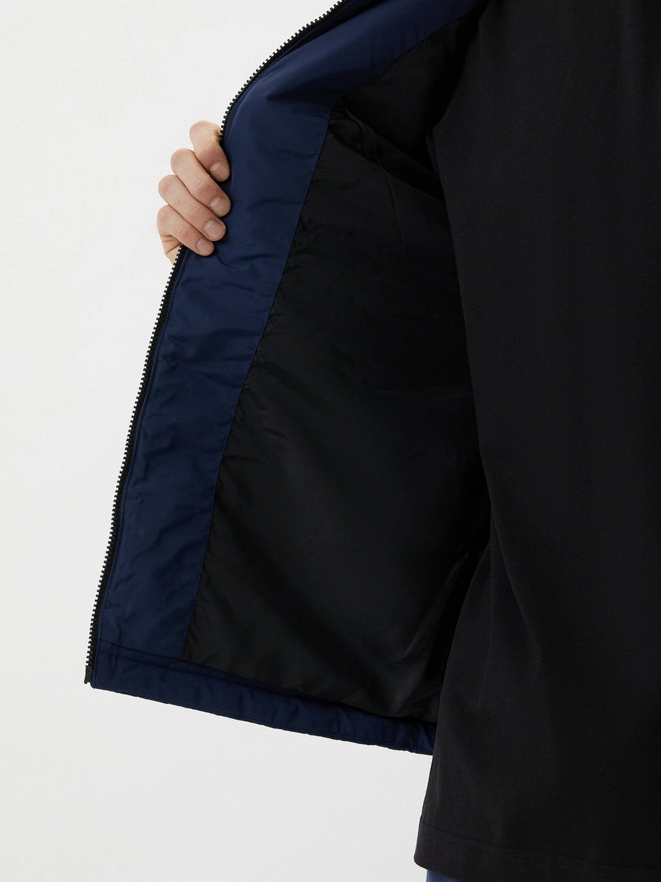 Куртки и дубленки Calvin Klein Jeans модель J30J319884_CBK Куртки и дубленки Calvin Klein Jeans модель J30J319884_CBK Фото