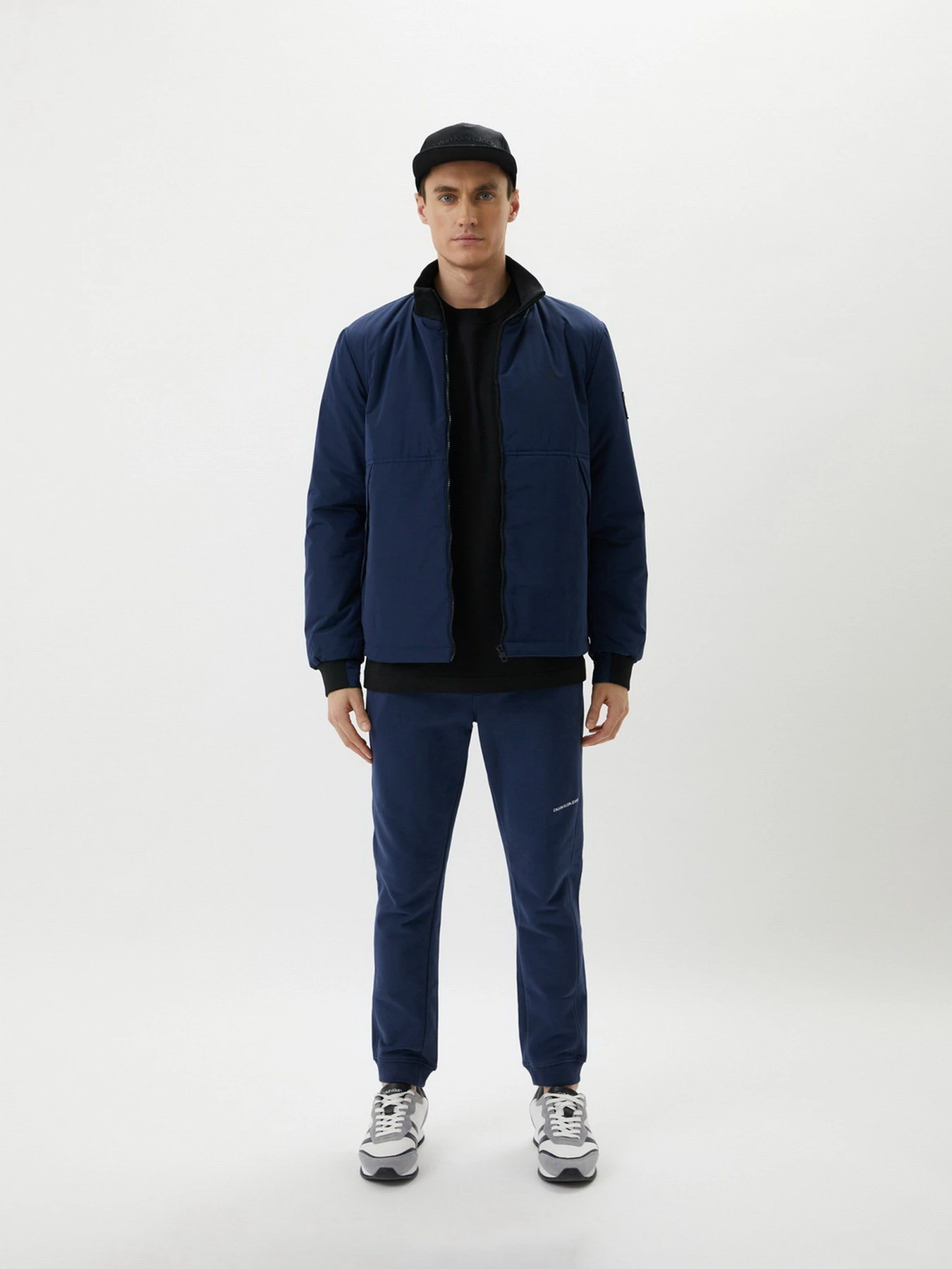 Куртки и дубленки Calvin Klein Jeans модель J30J319884_CBK Куртки и дубленки Calvin Klein Jeans модель J30J319884_CBK Фото