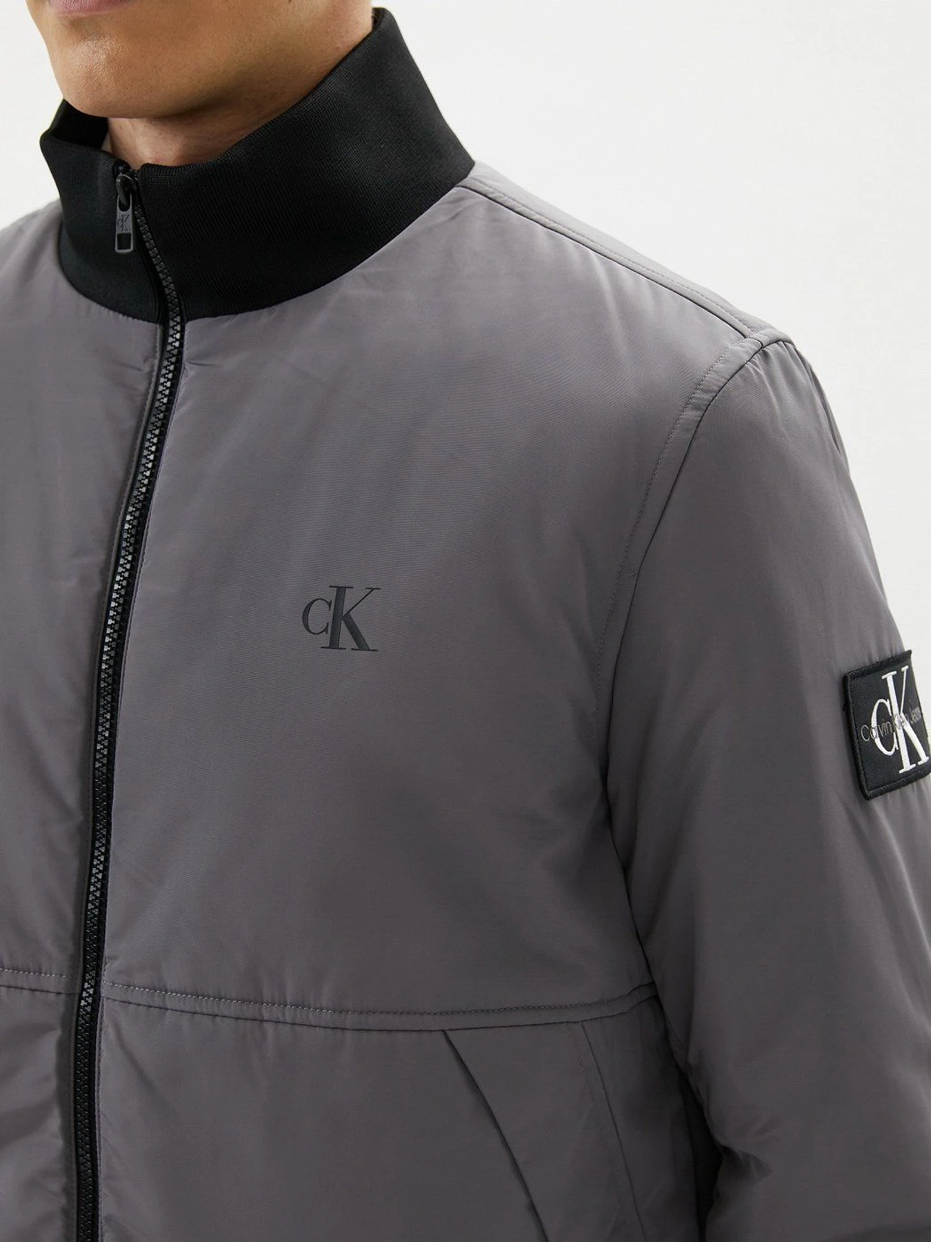 Куртки и дубленки Calvin Klein Jeans модель J30J319884_PTP Куртки и дубленки Calvin Klein Jeans модель J30J319884_PTP Фото