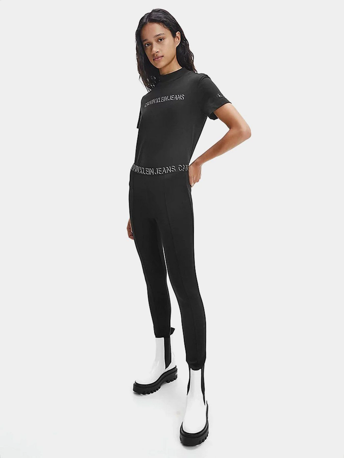 Штани Calvin Klein Jeans модель J20J216586_BEH Штани Calvin Klein Jeans модель J20J216586_BEH Фото