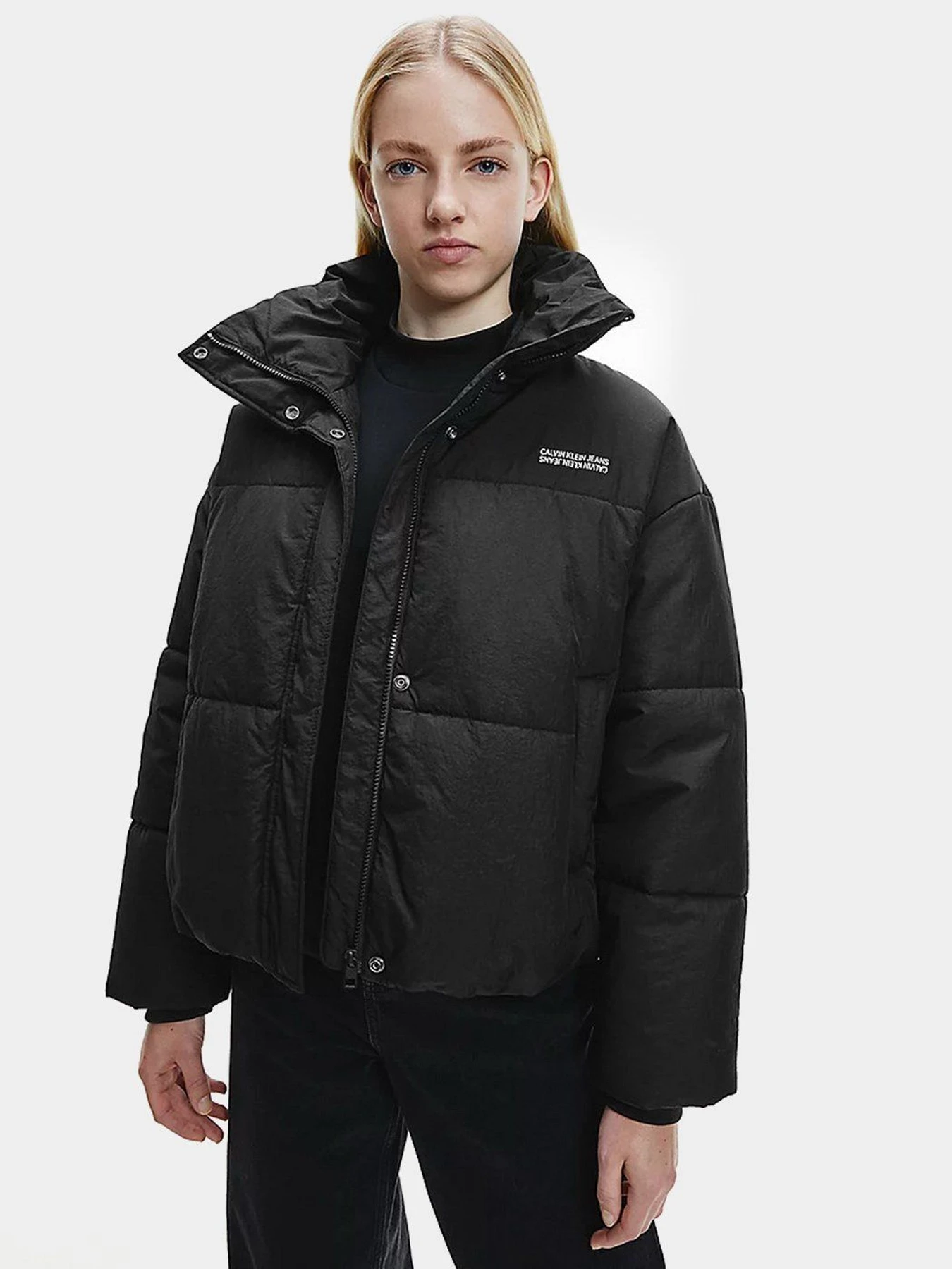 Куртки и дубленки Calvin Klein Jeans модель J20J216824_BEH Куртки и дубленки Calvin Klein Jeans модель J20J216824_BEH Фото