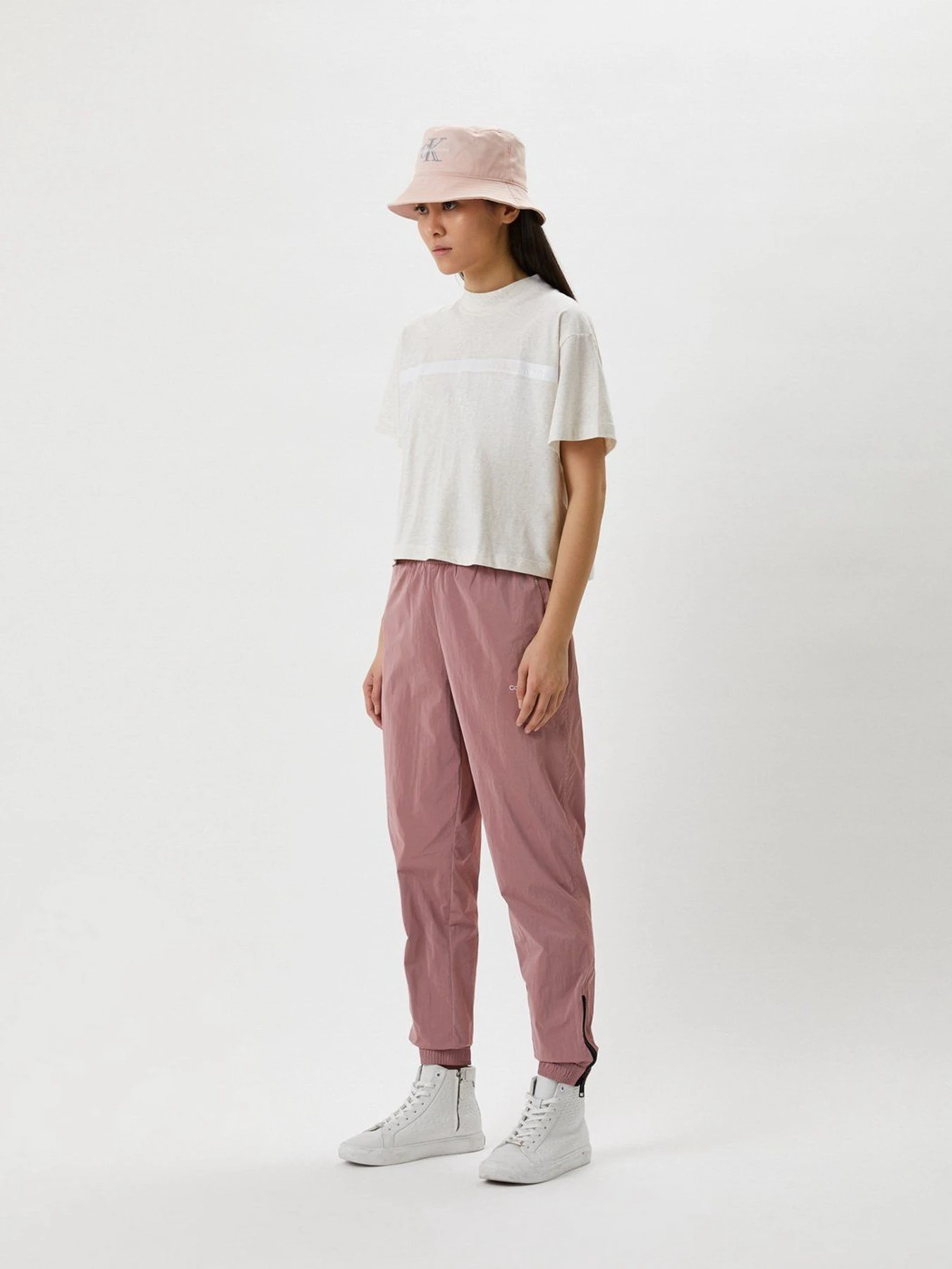 Брюки Calvin Klein Jeans модель J20J217748_0JV Брюки Calvin Klein Jeans модель J20J217748_0JV Фото