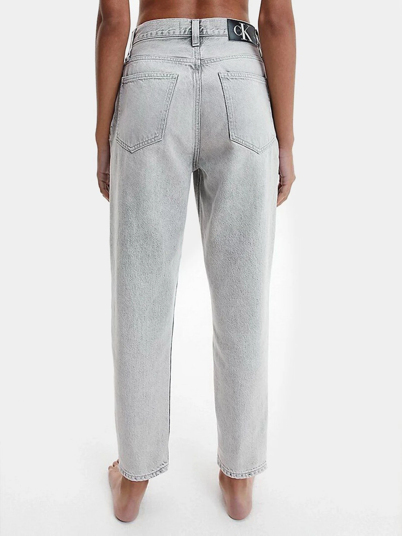 Джинси Calvin Klein Jeans Mom модель J20J217828_1BZ Джинси Calvin Klein Jeans Mom модель J20J217828_1BZ Фото