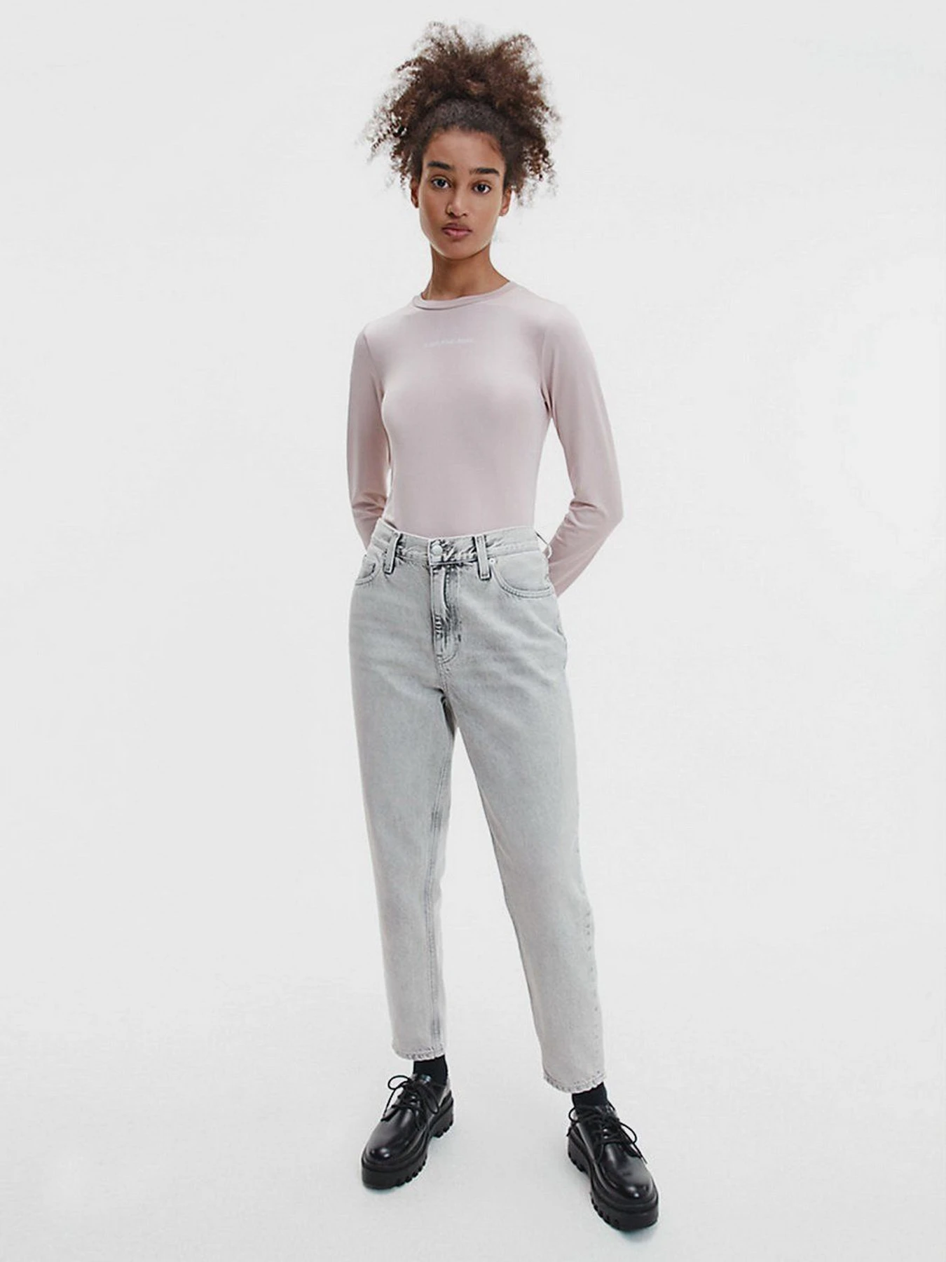Джинси Calvin Klein Jeans Mom модель J20J217828_1BZ Джинси Calvin Klein Jeans Mom модель J20J217828_1BZ Фото