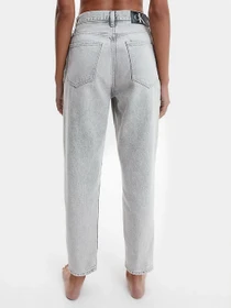 Джинси Calvin Klein Jeans Mom модель J20J217828_1BZ Фото
