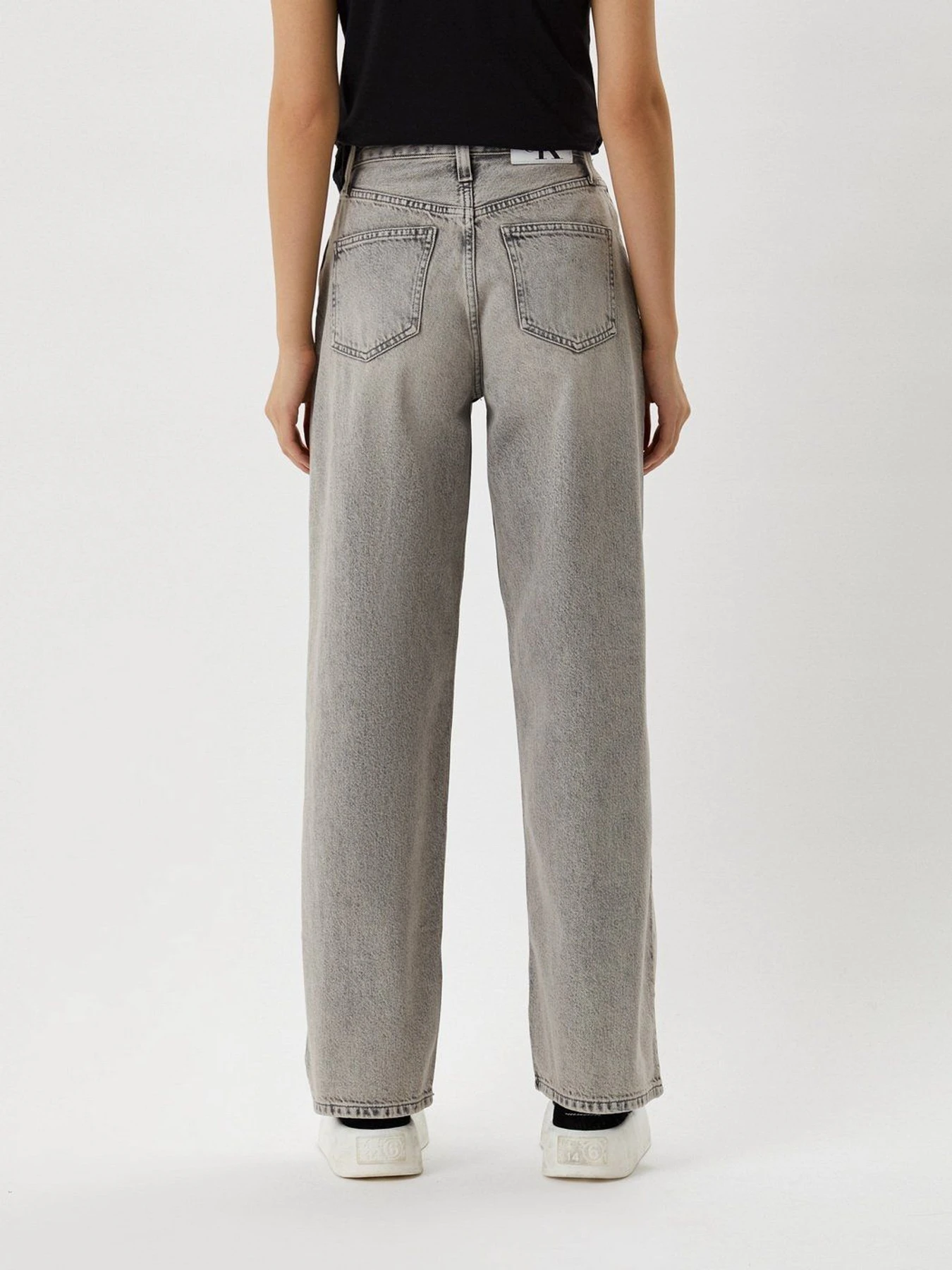 Джинсы Calvin Klein Jeans модель J20J217868_1BZ Джинсы Calvin Klein Jeans модель J20J217868_1BZ Фото