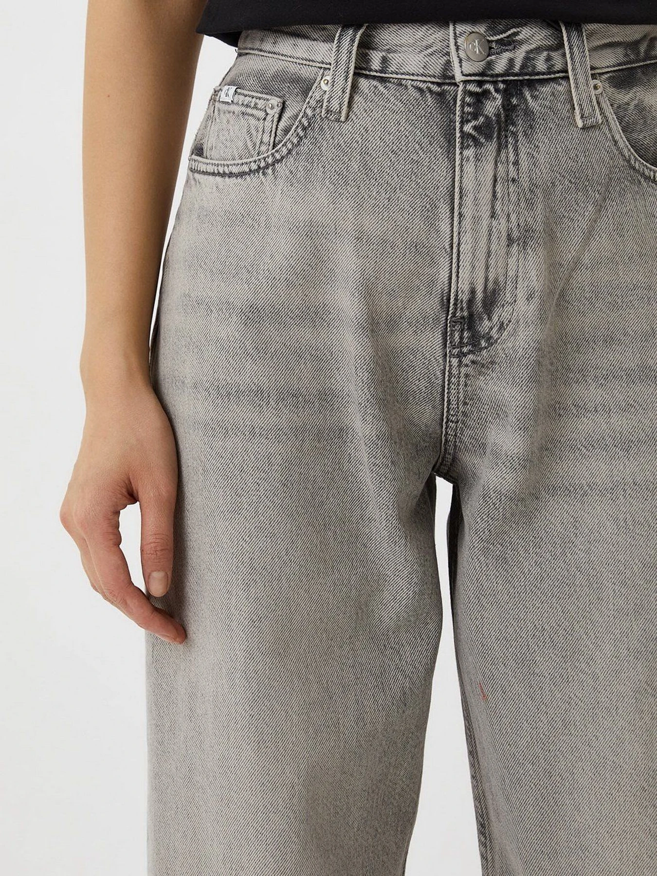 Джинсы Calvin Klein Jeans модель J20J217868_1BZ Джинсы Calvin Klein Jeans модель J20J217868_1BZ Фото