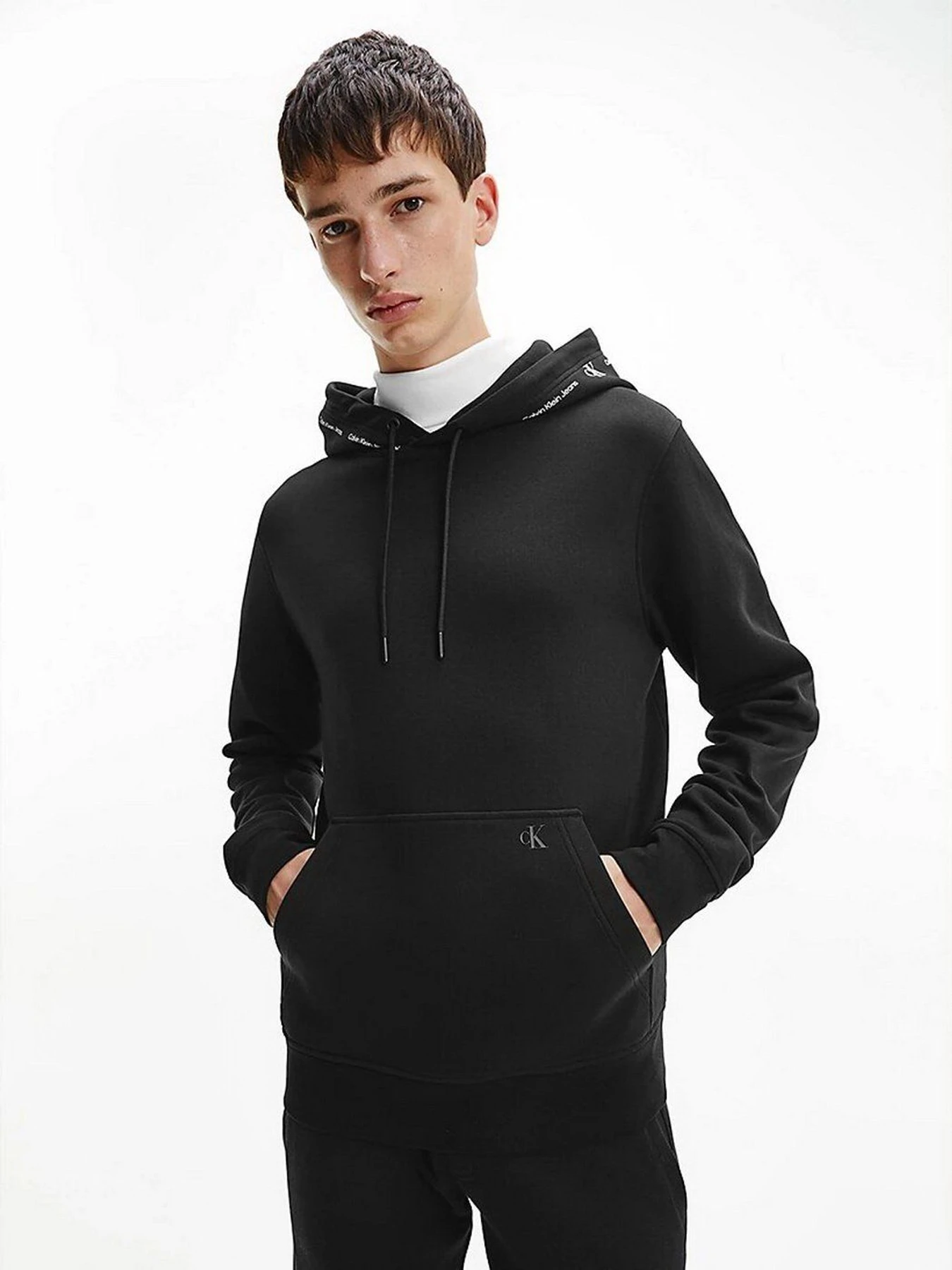 Худі та світшоти Calvin Klein Jeans модель J30J319701_BEH Худі та світшоти Calvin Klein Jeans модель J30J319701_BEH Фото