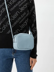 Сумки Calvin Klein Jeans модель K60K608932_CBZ Фото
