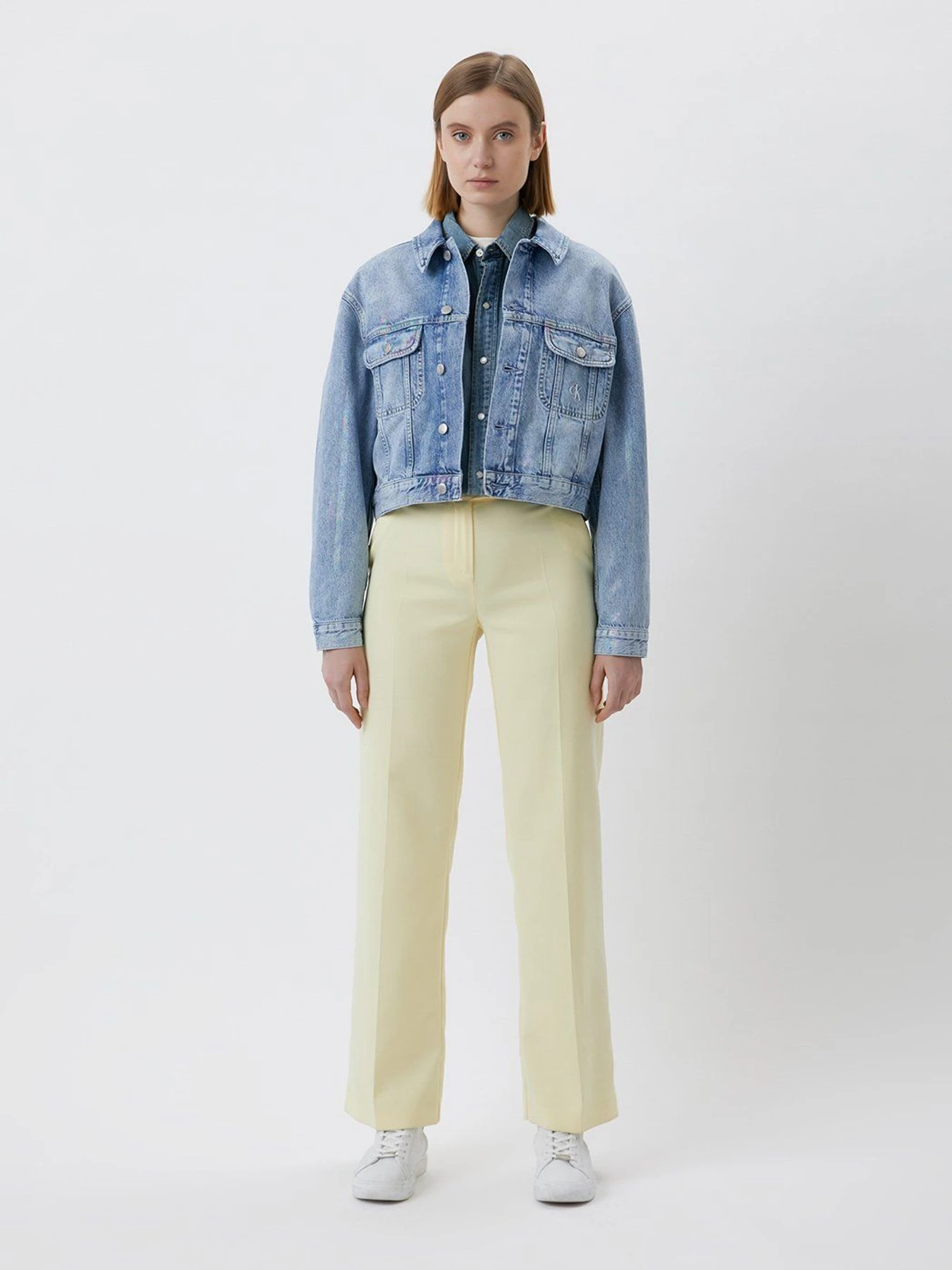 Куртки и дубленки Calvin Klein Jeans модель J20J217815_1A4 Куртки и дубленки Calvin Klein Jeans модель J20J217815_1A4 Фото