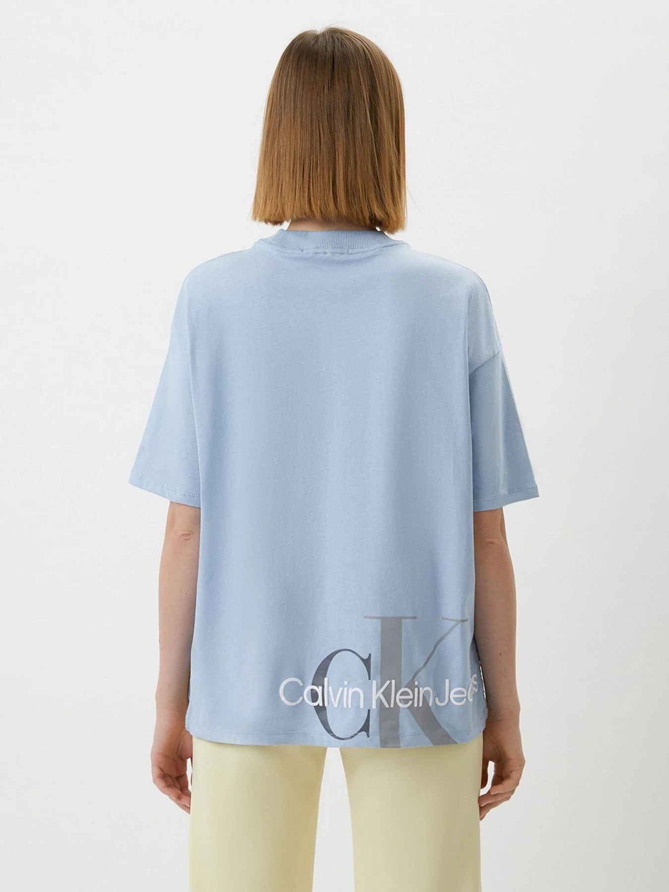 Футболки и поло Calvin Klein Jeans модель J20J217938_C1U Футболки и поло Calvin Klein Jeans модель J20J217938_C1U Фото