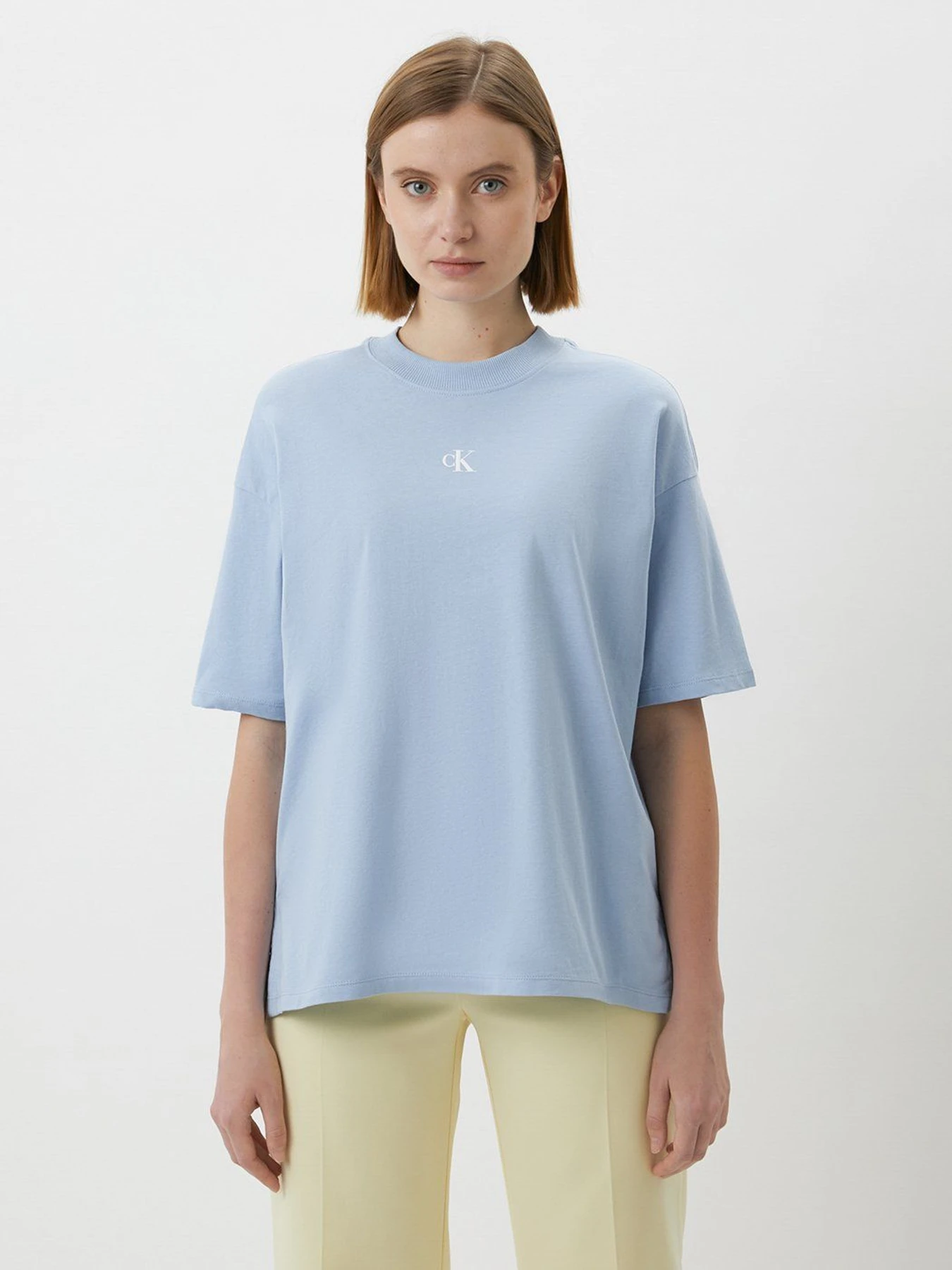 Футболки и поло Calvin Klein Jeans модель J20J217938_C1U Футболки и поло Calvin Klein Jeans модель J20J217938_C1U Фото