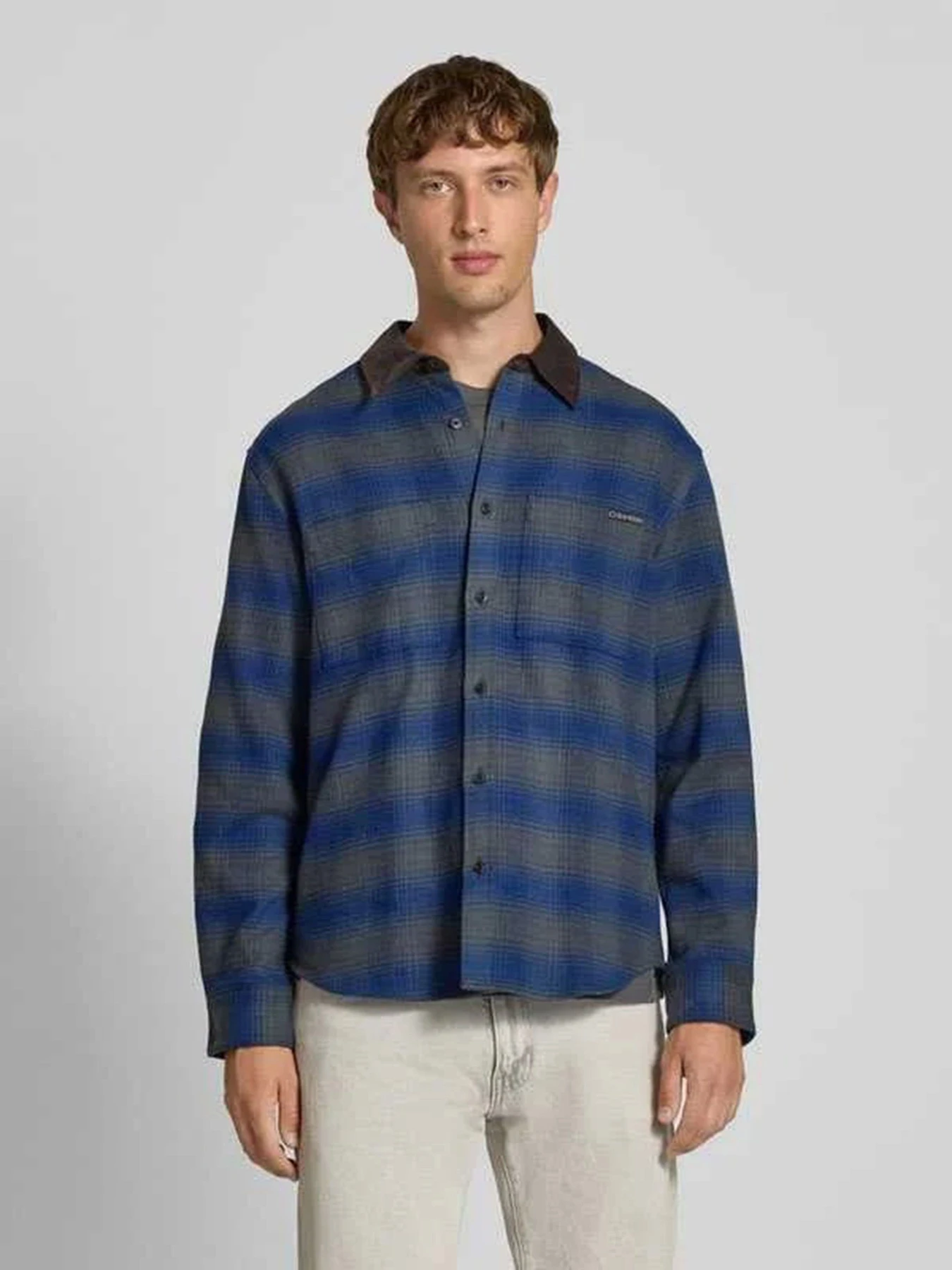 Куртки и дубленки Calvin Klein Jeans модель LV04RD107G-WD7 Куртки и дубленки Calvin Klein Jeans модель LV04RD107G-WD7 Фото