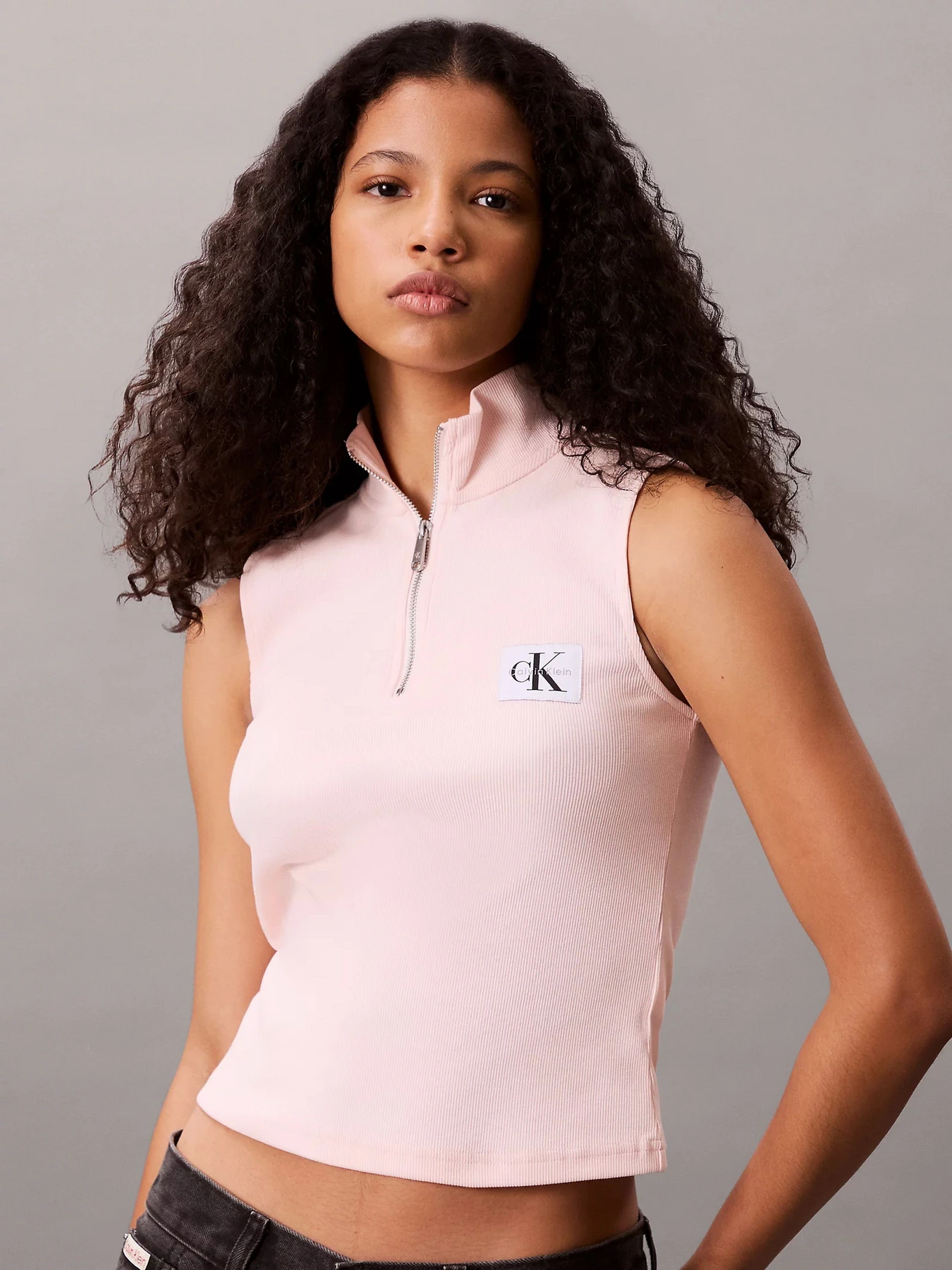 Футболки и поло Calvin Klein Jeans модель LV047C909G-VI7 Футболки и поло Calvin Klein Jeans модель LV047C909G-VI7 Фото