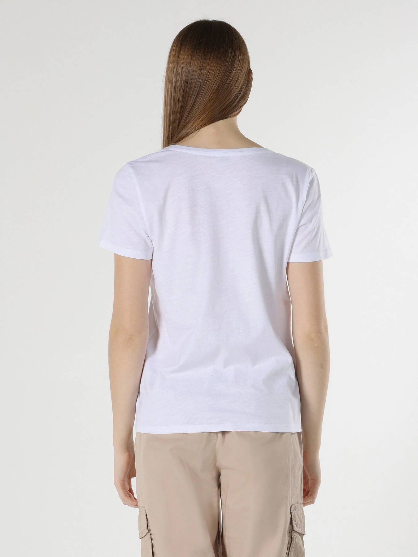 Футболки и поло Colin’s модель CL1063419WHT Футболки и поло Colin’s модель CL1063419WHT Фото