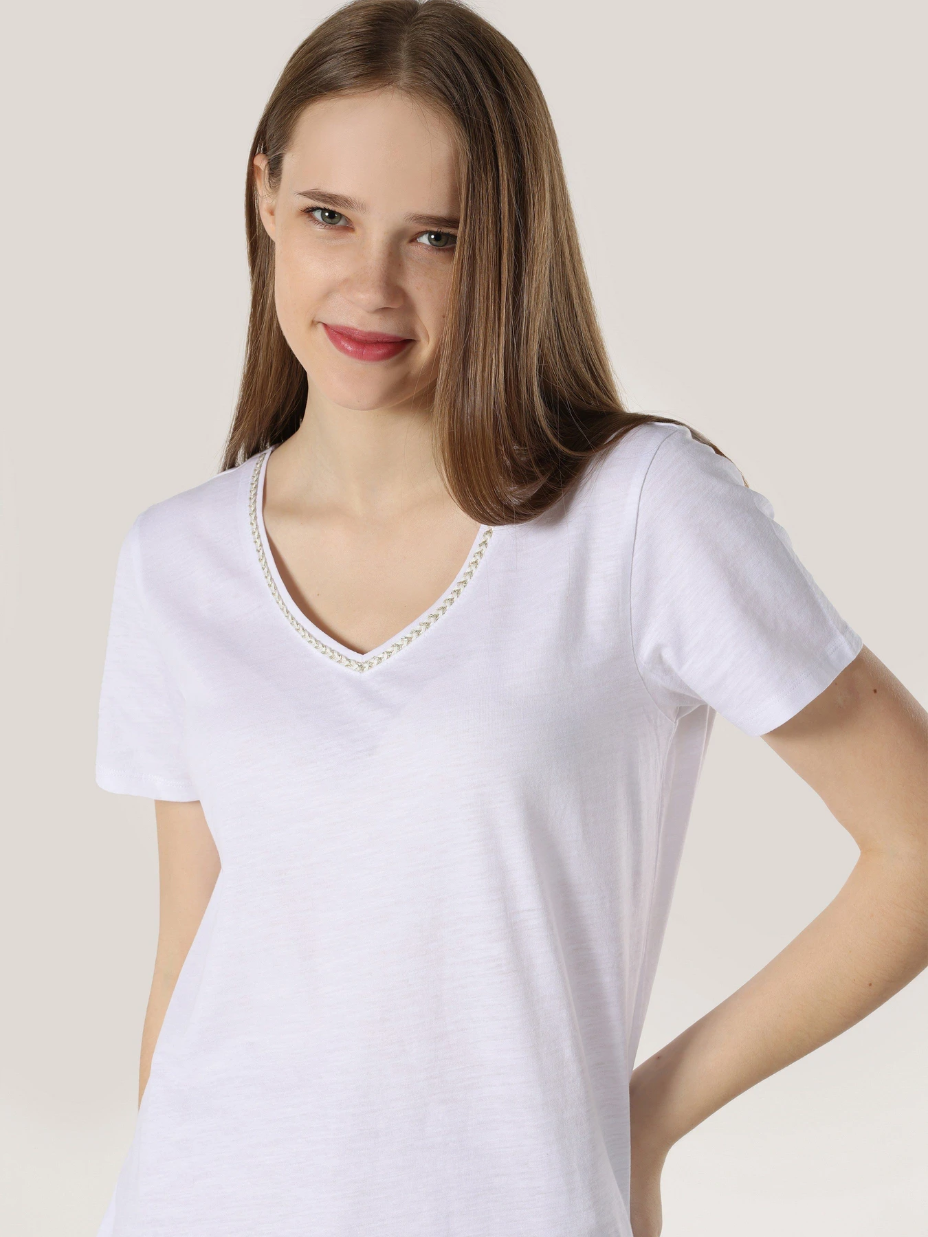 Футболки и поло Colin’s модель CL1063419WHT Футболки и поло Colin’s модель CL1063419WHT Фото