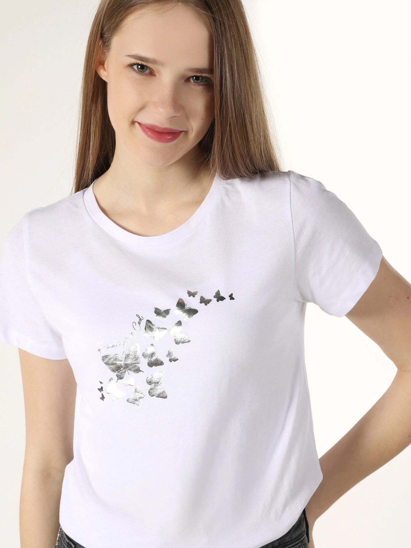Футболки и поло Colin’s модель CL1063428WHT Футболки и поло Colin’s модель CL1063428WHT Фото