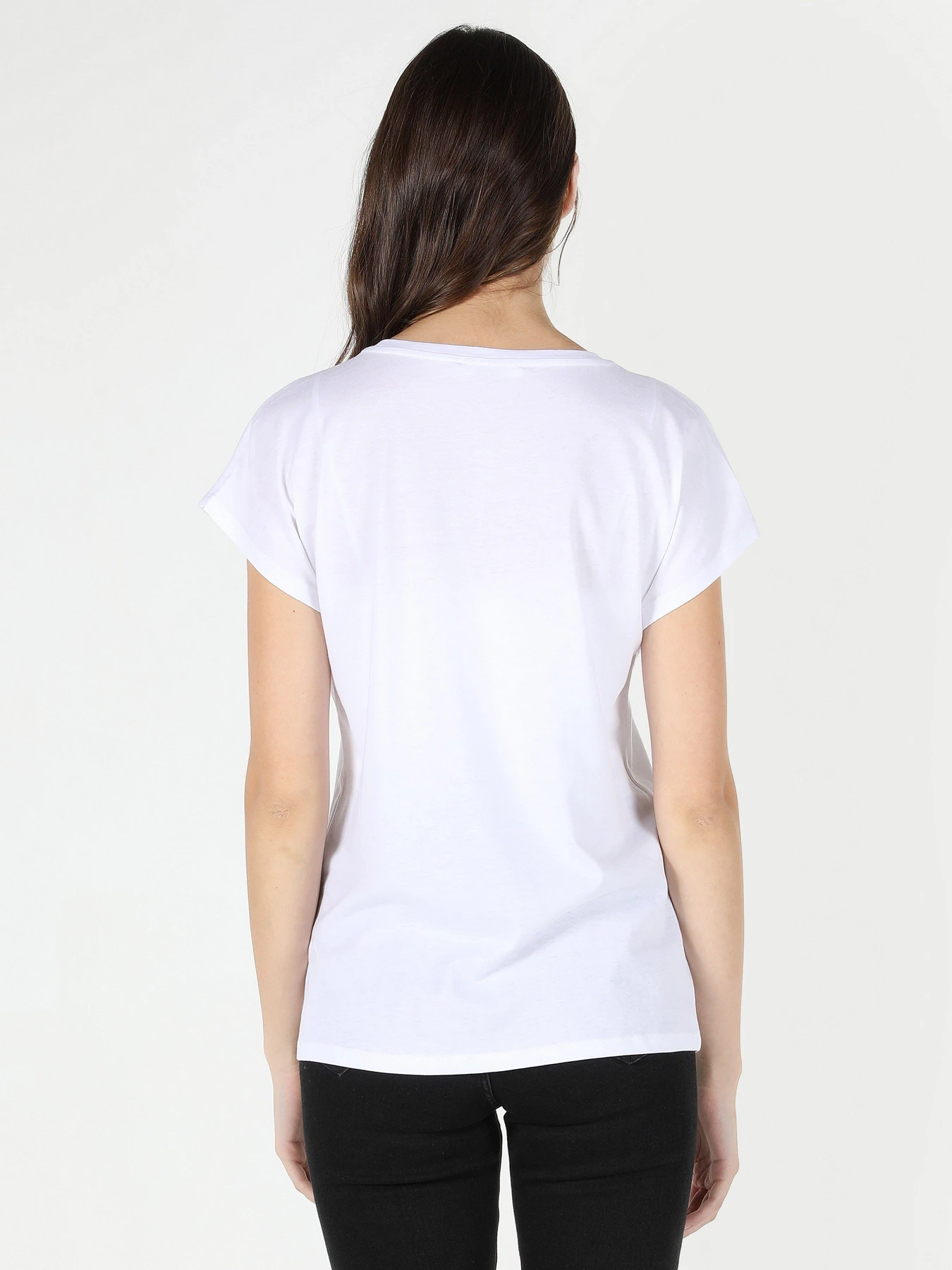 Футболки и поло Colin’s модель CL1063443WHT Футболки и поло Colin’s модель CL1063443WHT Фото