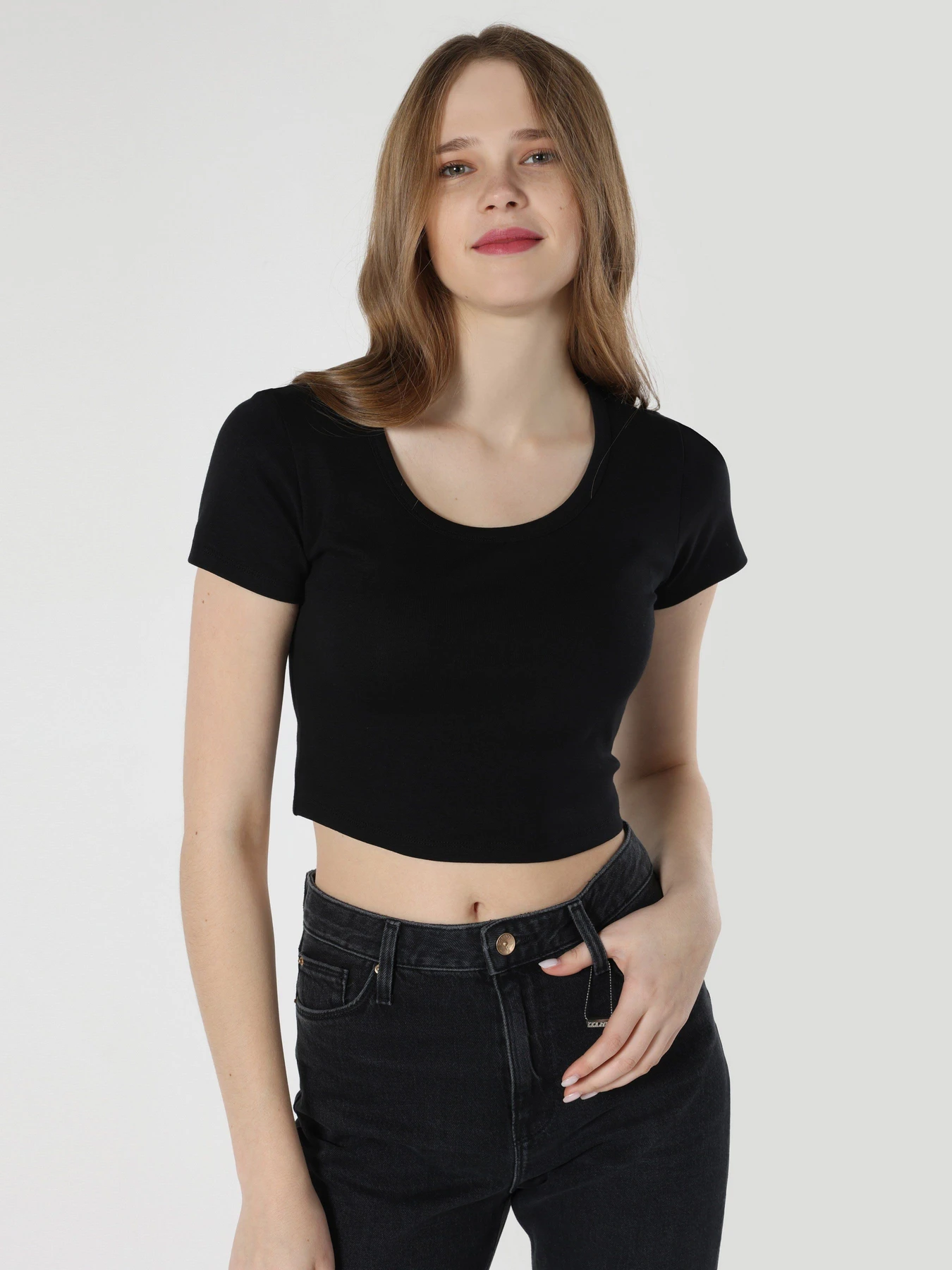 Футболки и поло Colin’s модель CL1063461BLK Футболки и поло Colin’s модель CL1063461BLK Фото