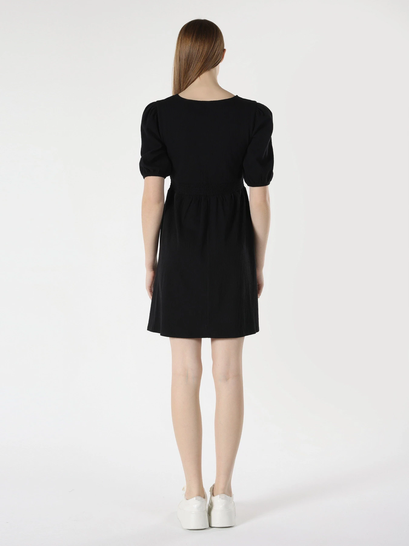 Платья Colin’s модель CL1064101BLK Платья Colin’s модель CL1064101BLK Фото