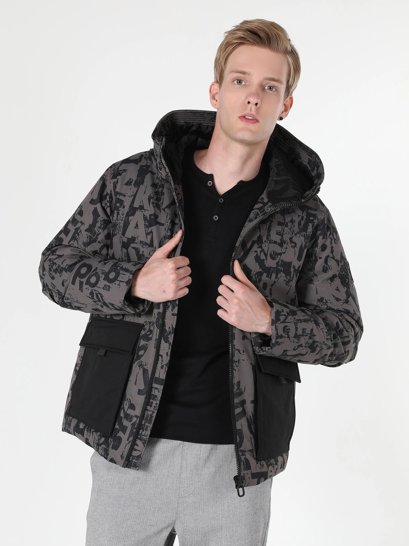 Куртки и дубленки Colin’s модель CL1060597ANT Куртки и дубленки Colin’s модель CL1060597ANT Фото
