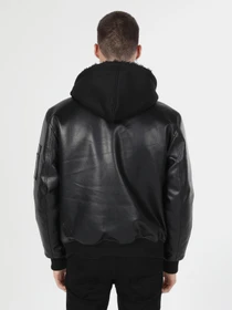 Куртки и дубленки Colin’s модель CL1060744BLK Фото