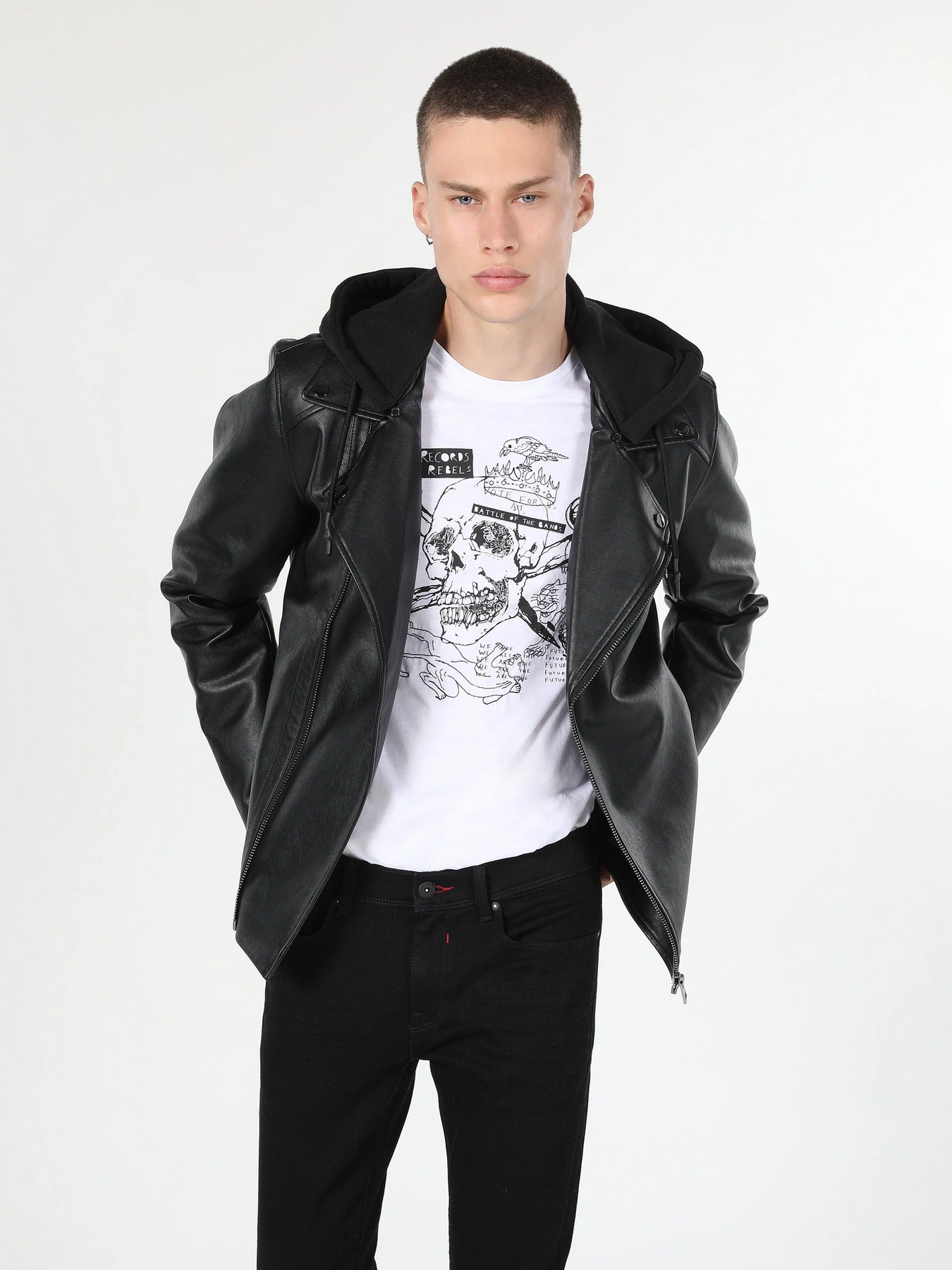 Куртки и дубленки Colin’s модель CL1060745BLK Куртки и дубленки Colin’s модель CL1060745BLK Фото