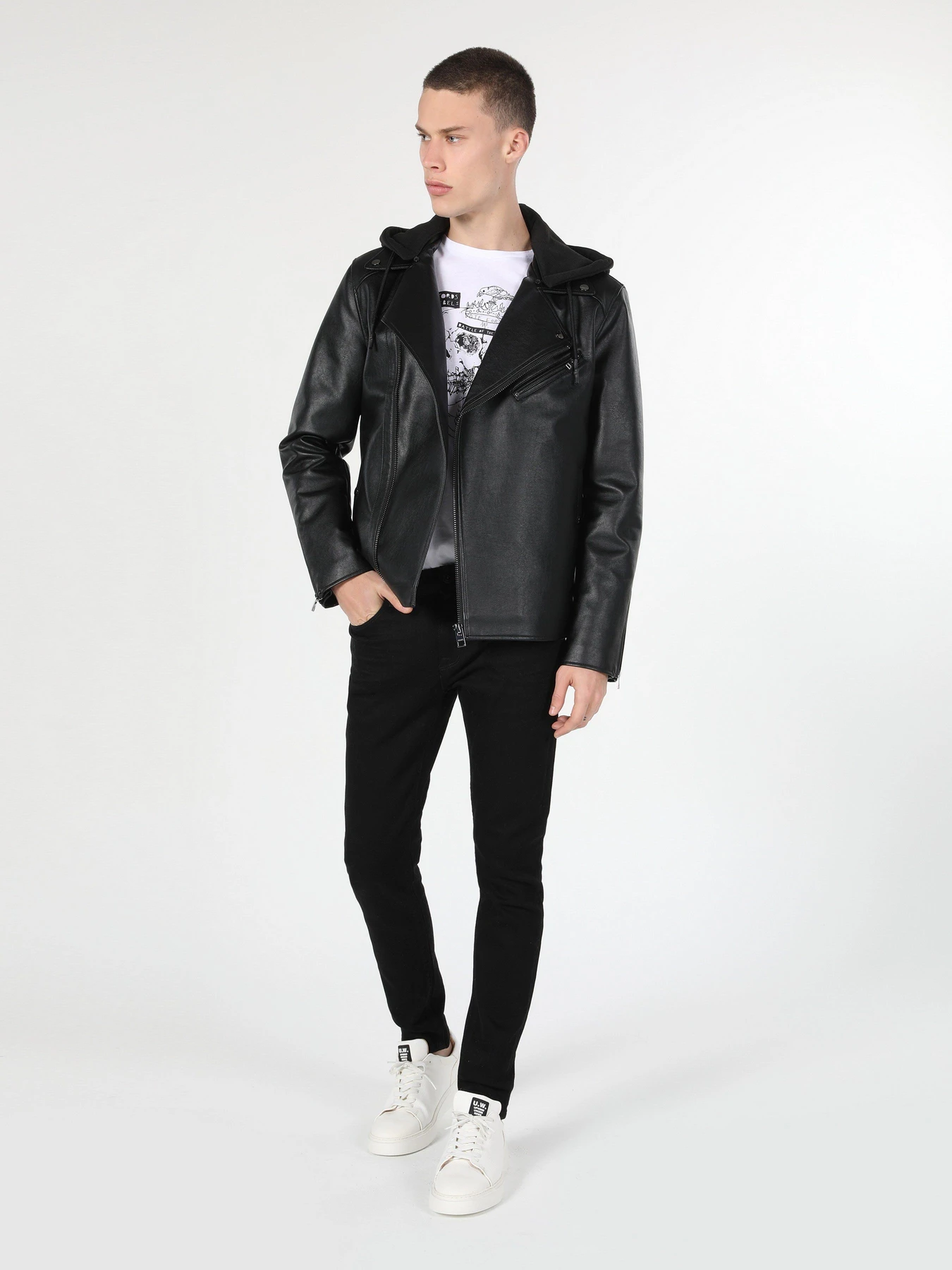 Куртки и дубленки Colin’s модель CL1060745BLK Куртки и дубленки Colin’s модель CL1060745BLK Фото