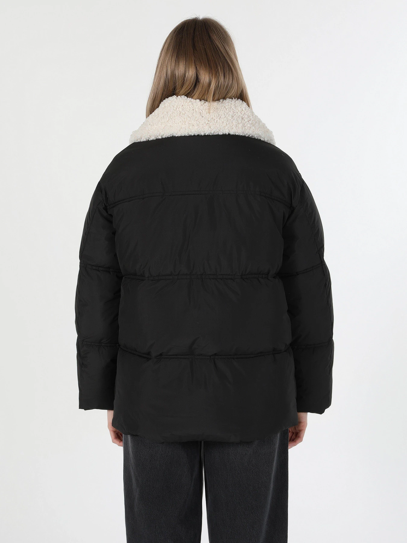 Куртки та дублянки Colin’s модель CL1060934BLK Фото