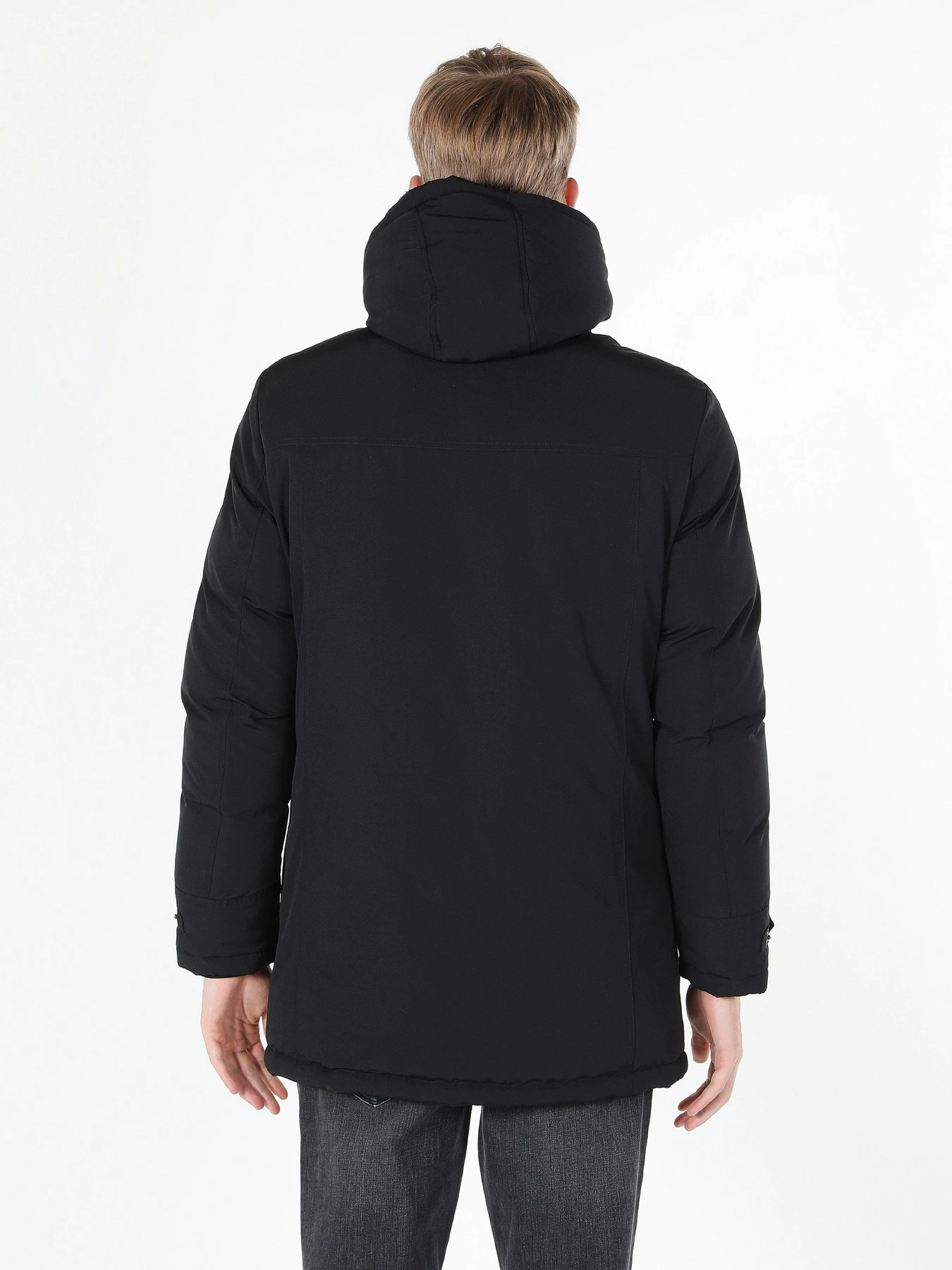 Куртки и дубленки Colin’s модель CL1060983BLK Фото