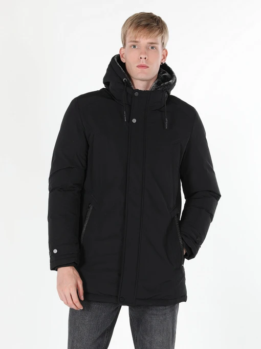 Куртки и дубленки Colin’s модель CL1060983BLK Фото