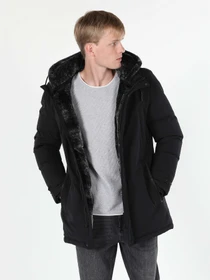 Куртки и дубленки Colin’s модель CL1060983BLK Фото