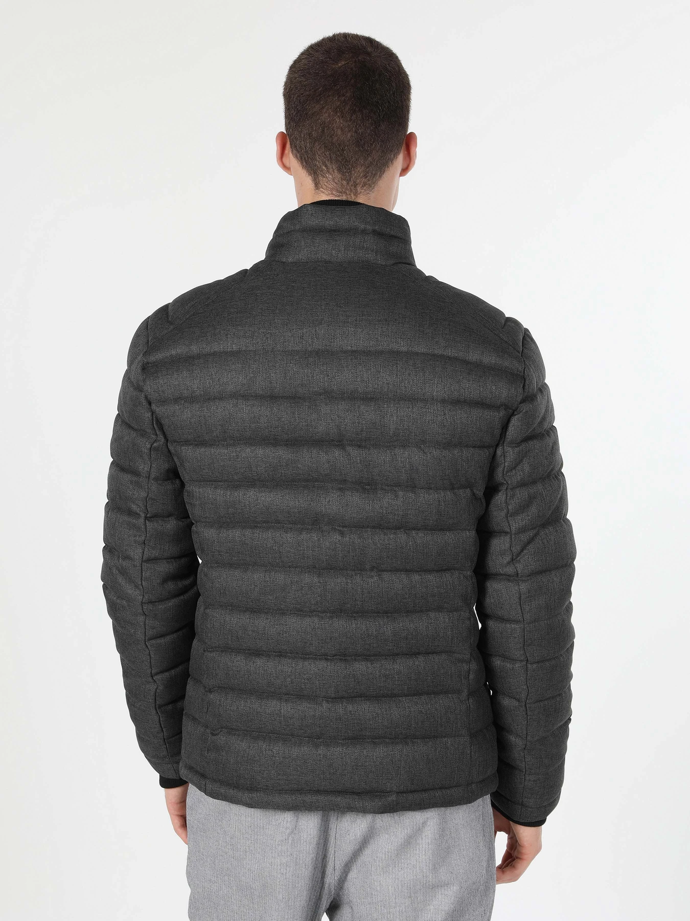 Куртки и дубленки Colin’s модель CL1061448ANT Куртки и дубленки Colin’s модель CL1061448ANT Фото