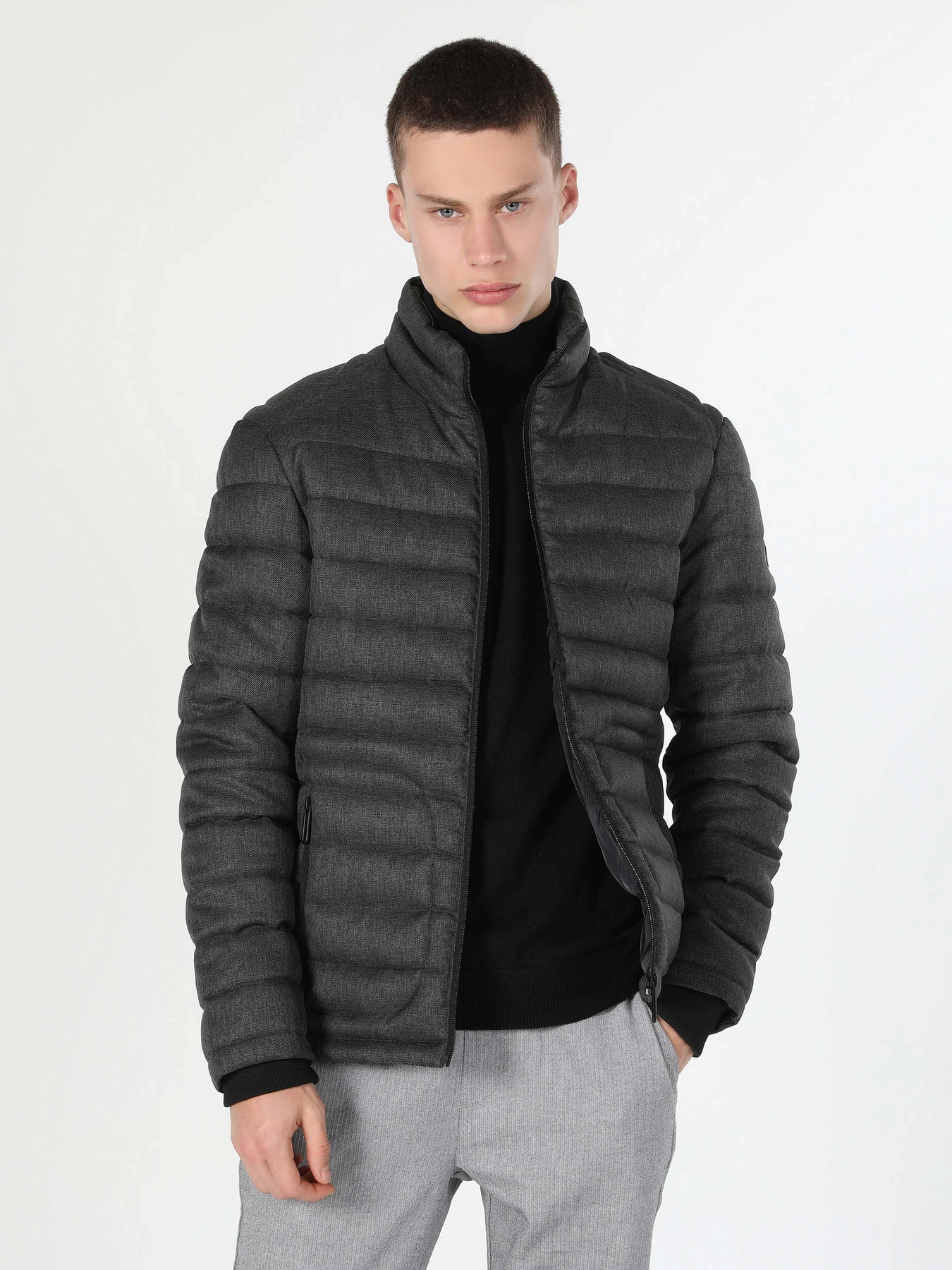 Куртки и дубленки Colin’s модель CL1061448ANT Куртки и дубленки Colin’s модель CL1061448ANT Фото
