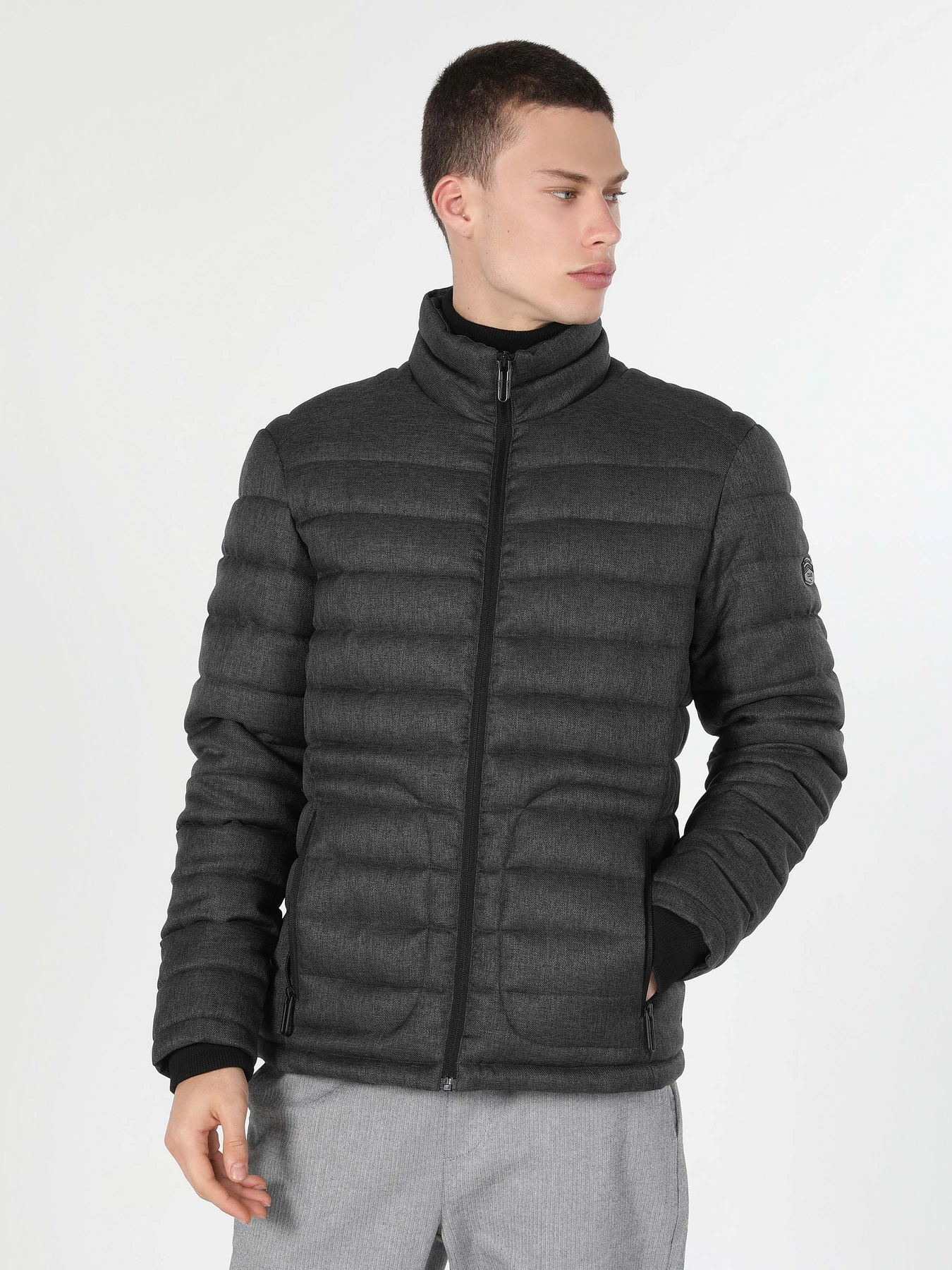 Куртки и дубленки Colin’s модель CL1061448ANT Куртки и дубленки Colin’s модель CL1061448ANT Фото