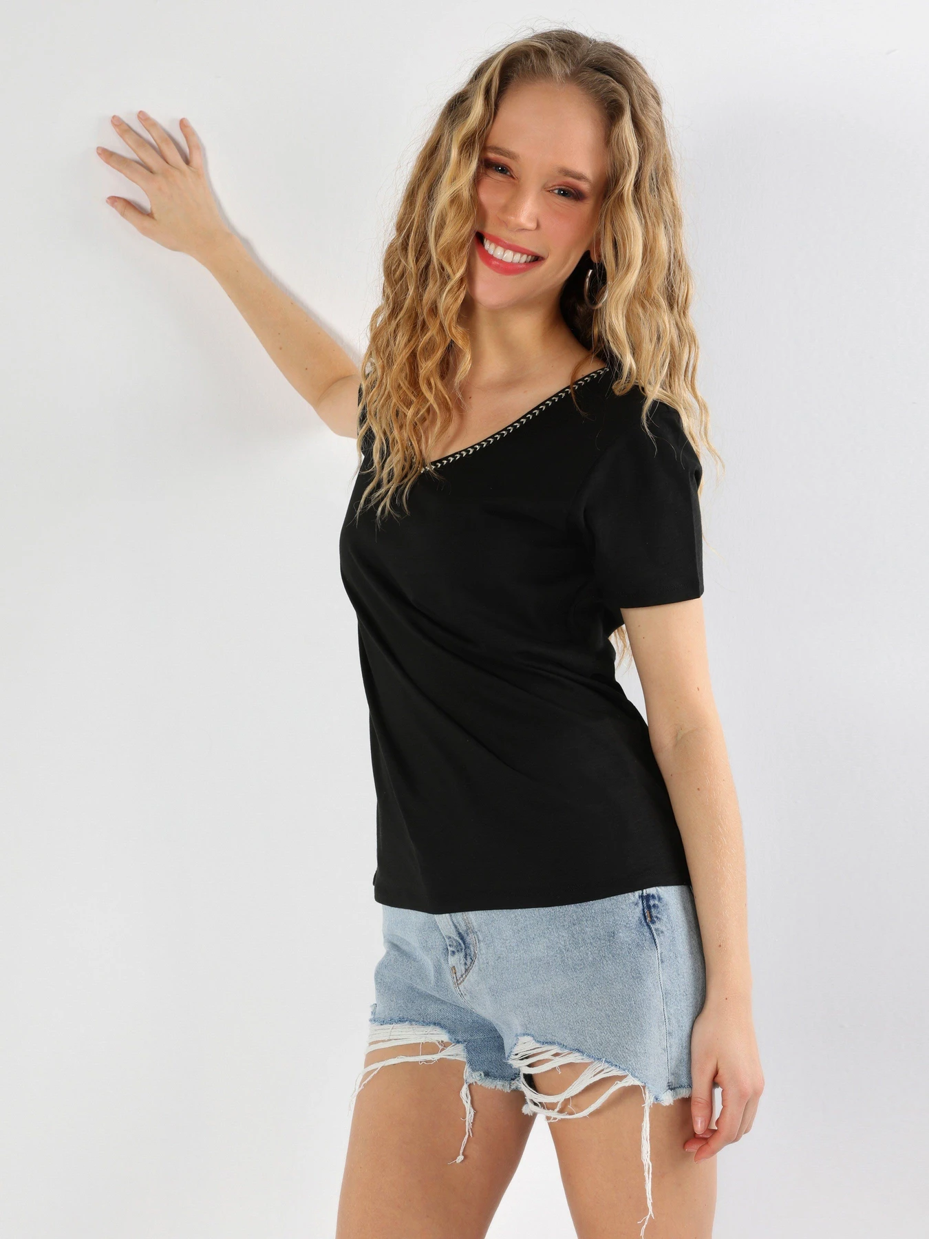 Футболки і поло Colin’s модель CL1063419BLK Фото