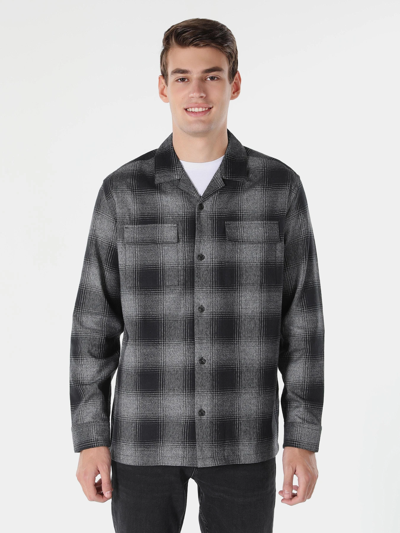 Рубашки Colin’s модель CL1049917BLK Рубашки Colin’s модель CL1049917BLK Фото