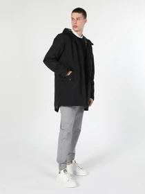 Куртки и дубленки Colin’s модель CL1055609BLK Фото