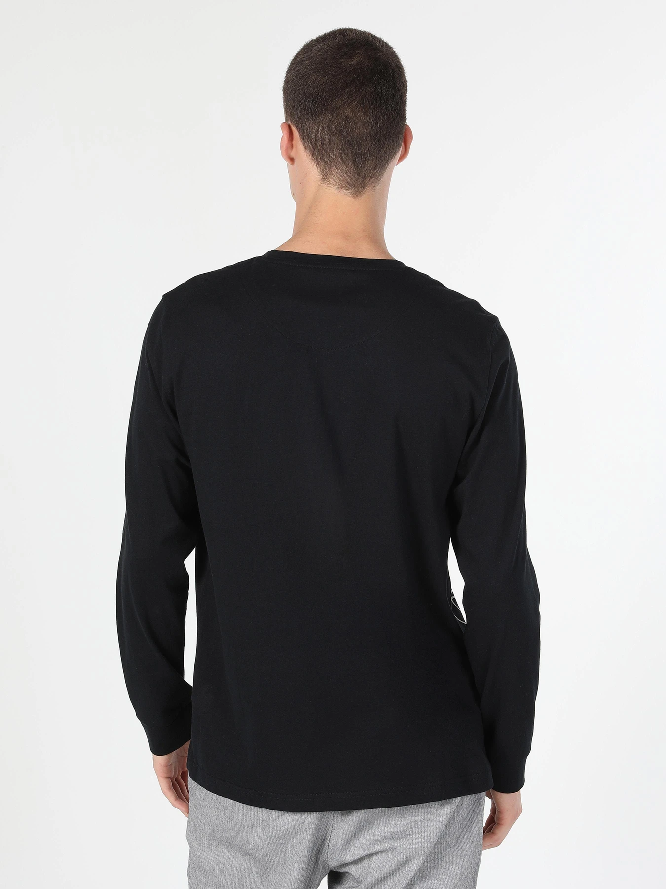 Худи и свитшоты Colin’s модель CL1059596BLK Фото