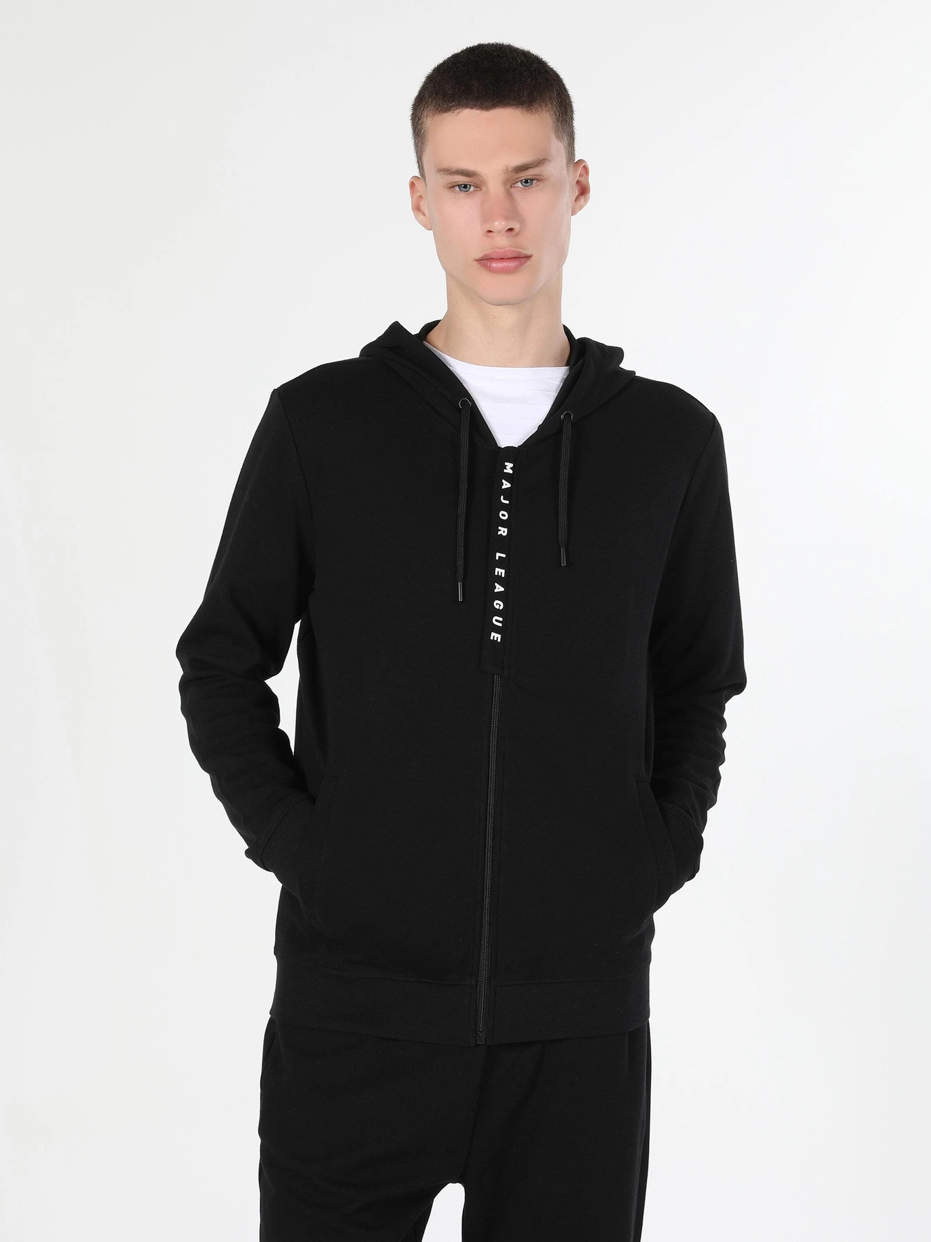 Худи и свитшоты Colin’s модель CL1059670BLK Фото