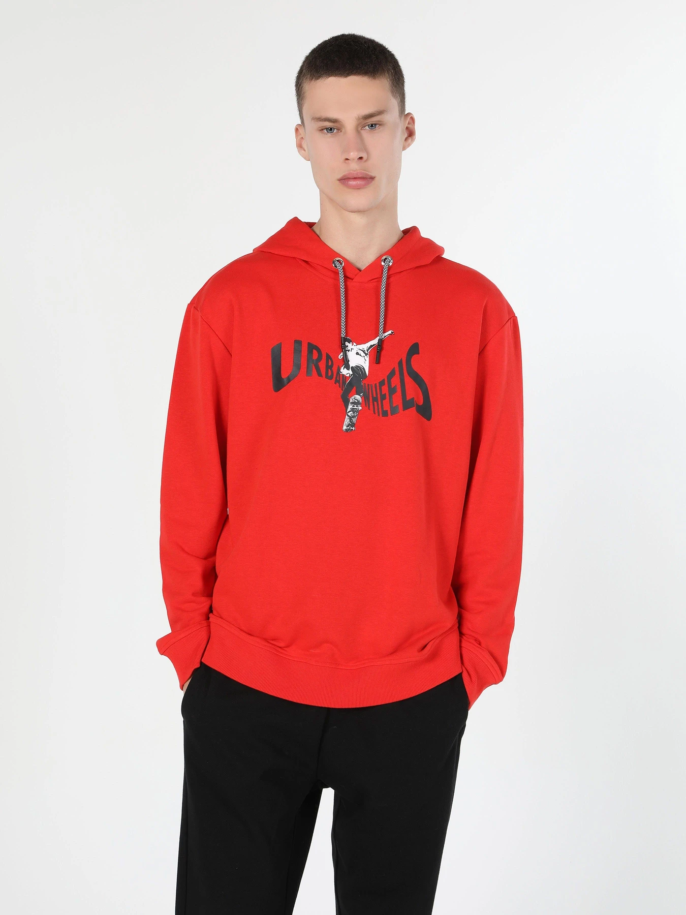 Худи и свитшоты Colin’s модель CL1059960RED Худи и свитшоты Colin’s модель CL1059960RED Фото