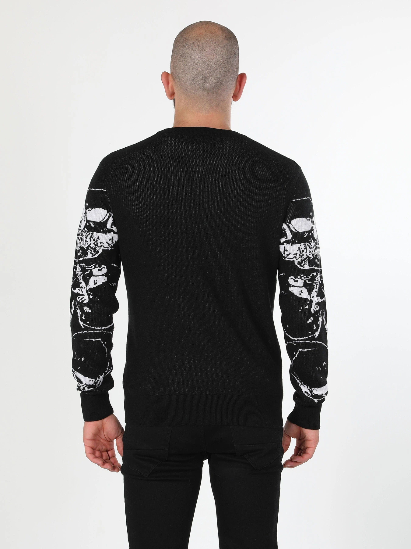 Свитры и кардиганы Colin’s модель CL1060005BLK Свитры и кардиганы Colin’s модель CL1060005BLK Фото