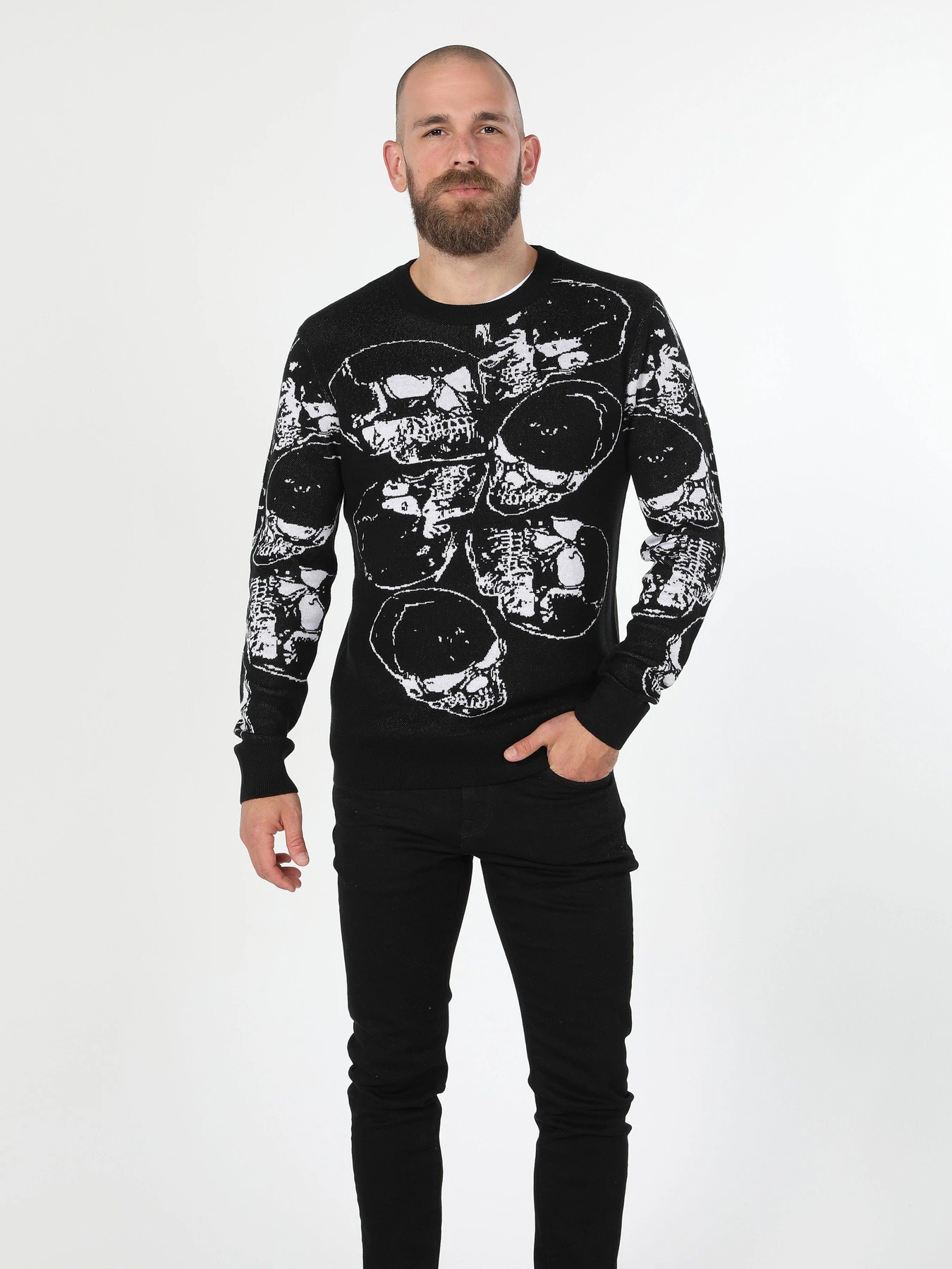 Свитры и кардиганы Colin’s модель CL1060005BLK Свитры и кардиганы Colin’s модель CL1060005BLK Фото