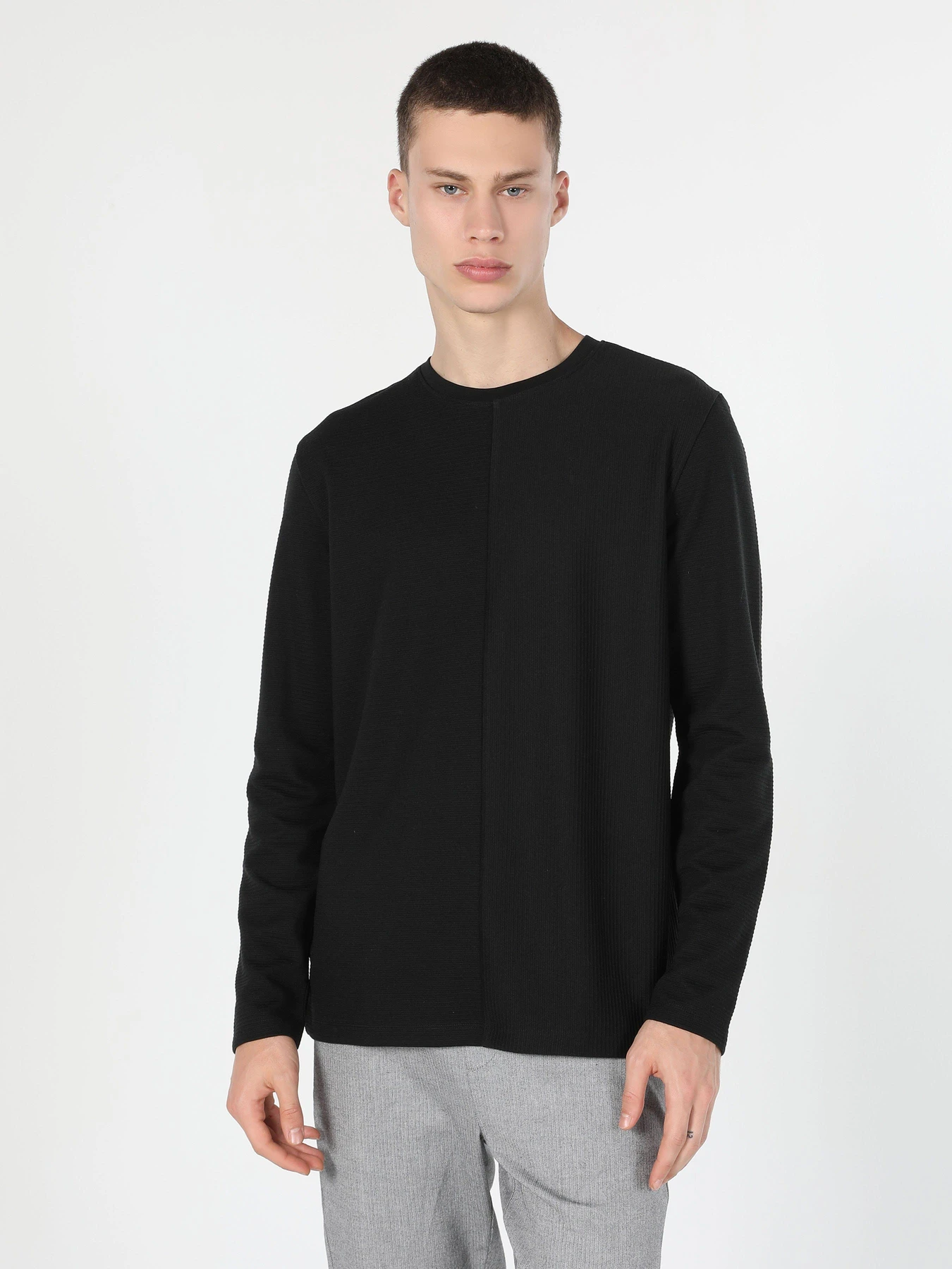 Худи и свитшоты Colin’s модель CL1060211BLK Фото