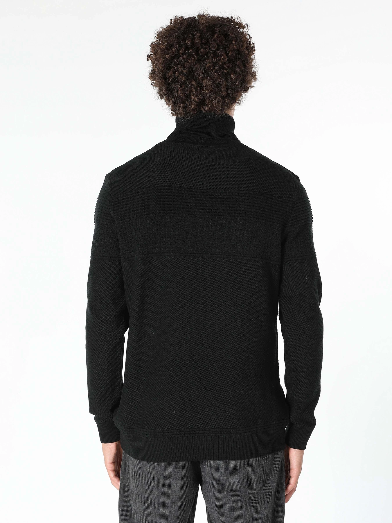 Свитры и кардиганы Colin’s модель CL1061121BLK Фото