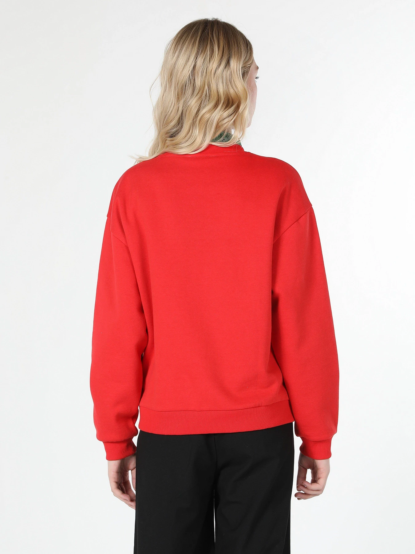 Худи и свитшоты Colin’s модель CL1061489RED Фото