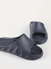 Шлёпанцы Colin’s модель CL1064272BLK Фото
