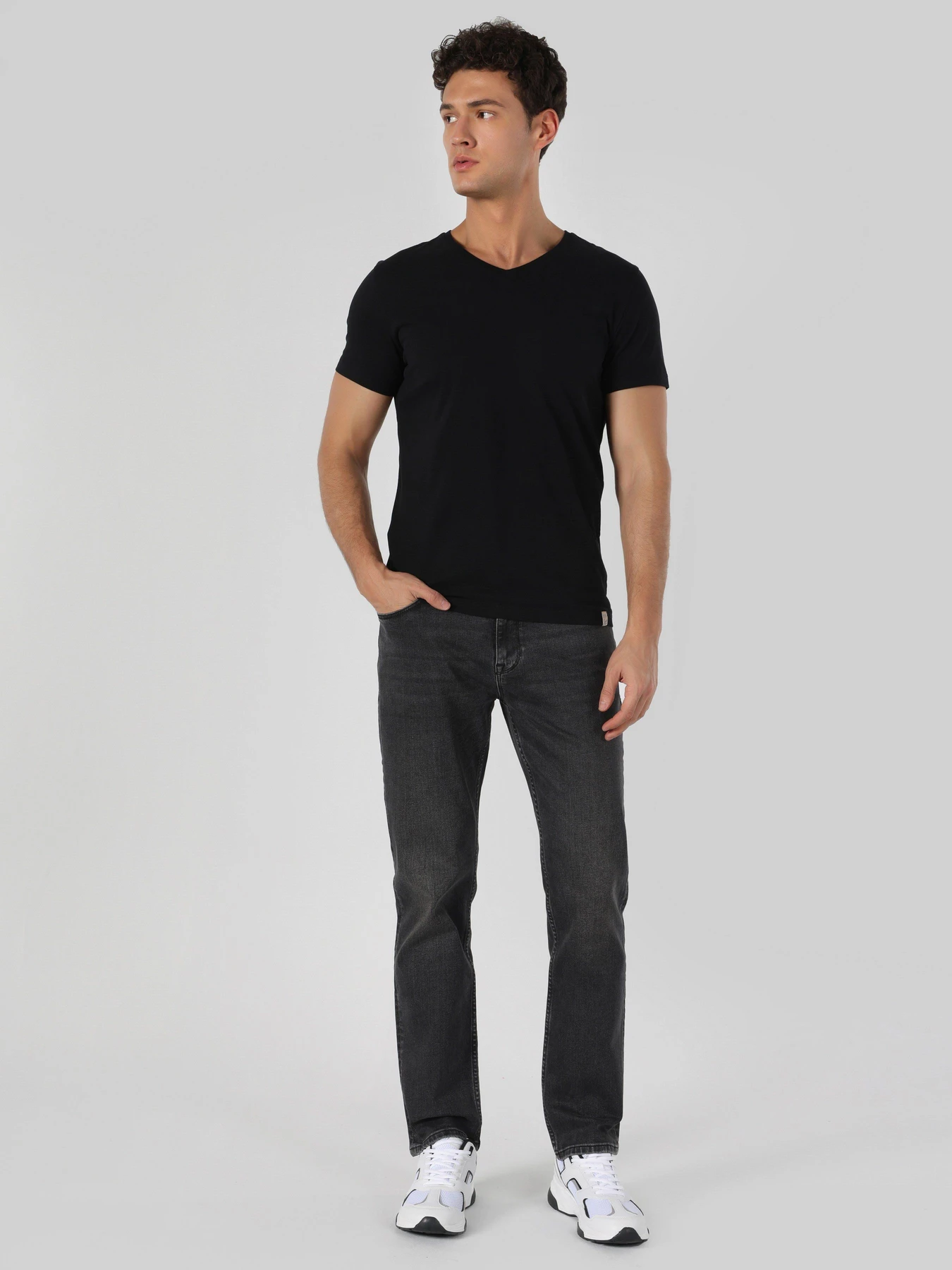Футболки и поло Colin’s модель CL1058591BLK Футболки и поло Colin’s модель CL1058591BLK Фото