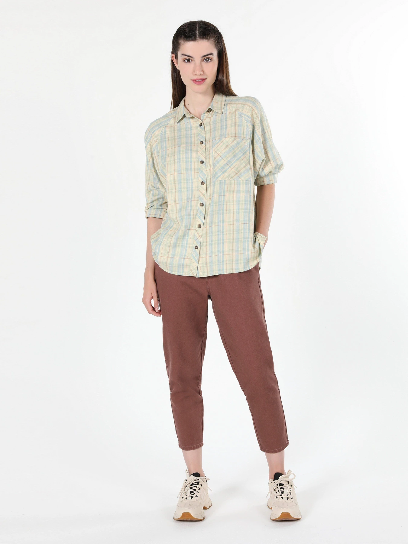Рубашки Colin’s модель CL1060882BEI Рубашки Colin’s модель CL1060882BEI Фото