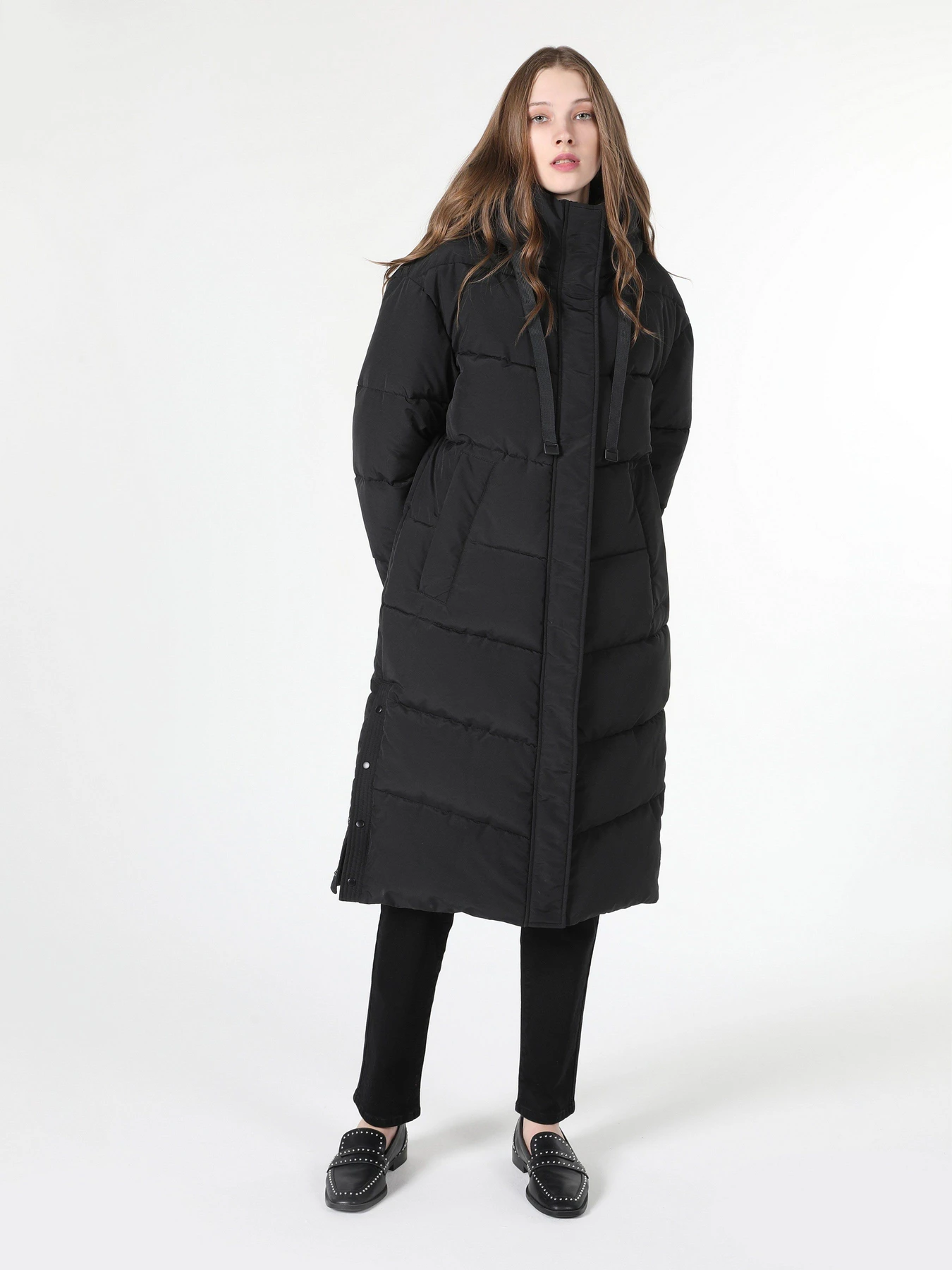 Пальто и плащи Colin’s модель CL1060952BLK Пальто и плащи Colin’s модель CL1060952BLK Фото